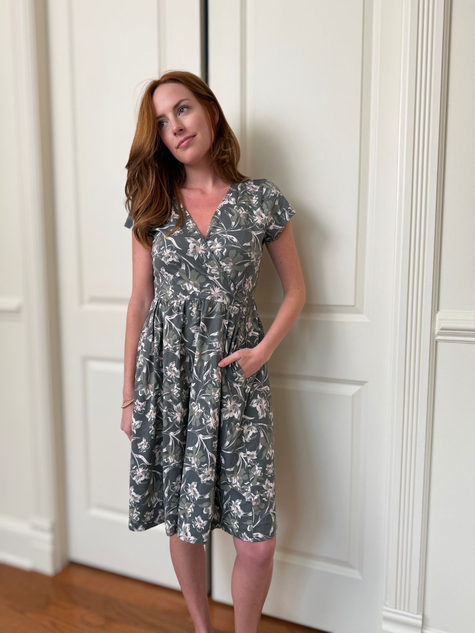 The perfect throw on dress for a spring day! I love that it’s organic cotton and true to size! 