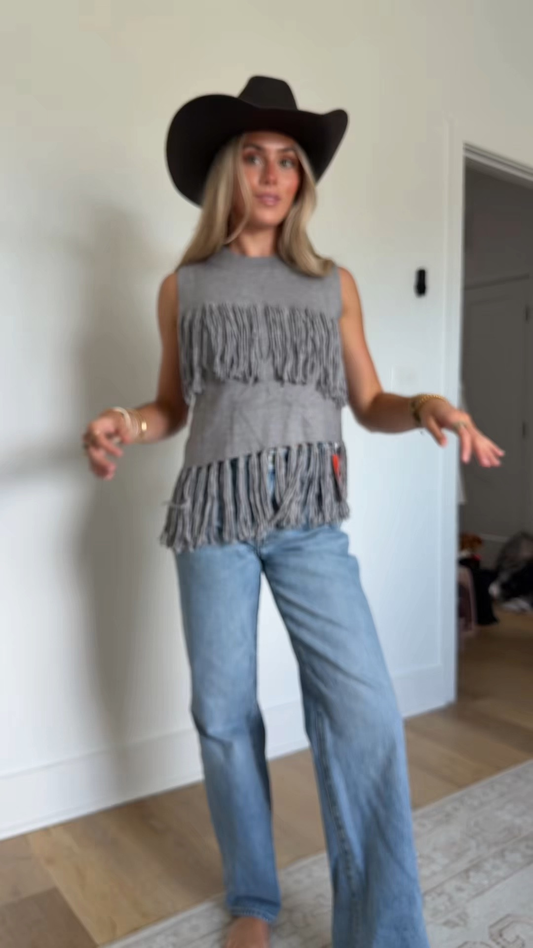 so sad this is blurry but this sweater from amazon with the fringe is such a moment very western inspired and it comes in other colors too imagine this with micro shorts and some cowboy boots 😚 5’4/s in my LTK

#founditonamazon #amazonfashionfinds #amazonfashion #amazonsweater #fringeoutfit @Amazon Fashion

#LTKootd #LTKSaleAlert #LTKSeasonal