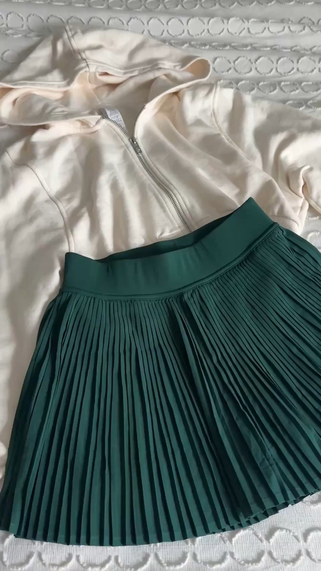 Tennis outfit that im obsessed with ! 

Tennis, pickleball, athleisure, skirt, hoodie, cropped hoodie, Amazon finds, spring fashion, spring outfit, what to wear 

#LTKFindsUnder50 #LTKSeasonal #LTKStyleTip