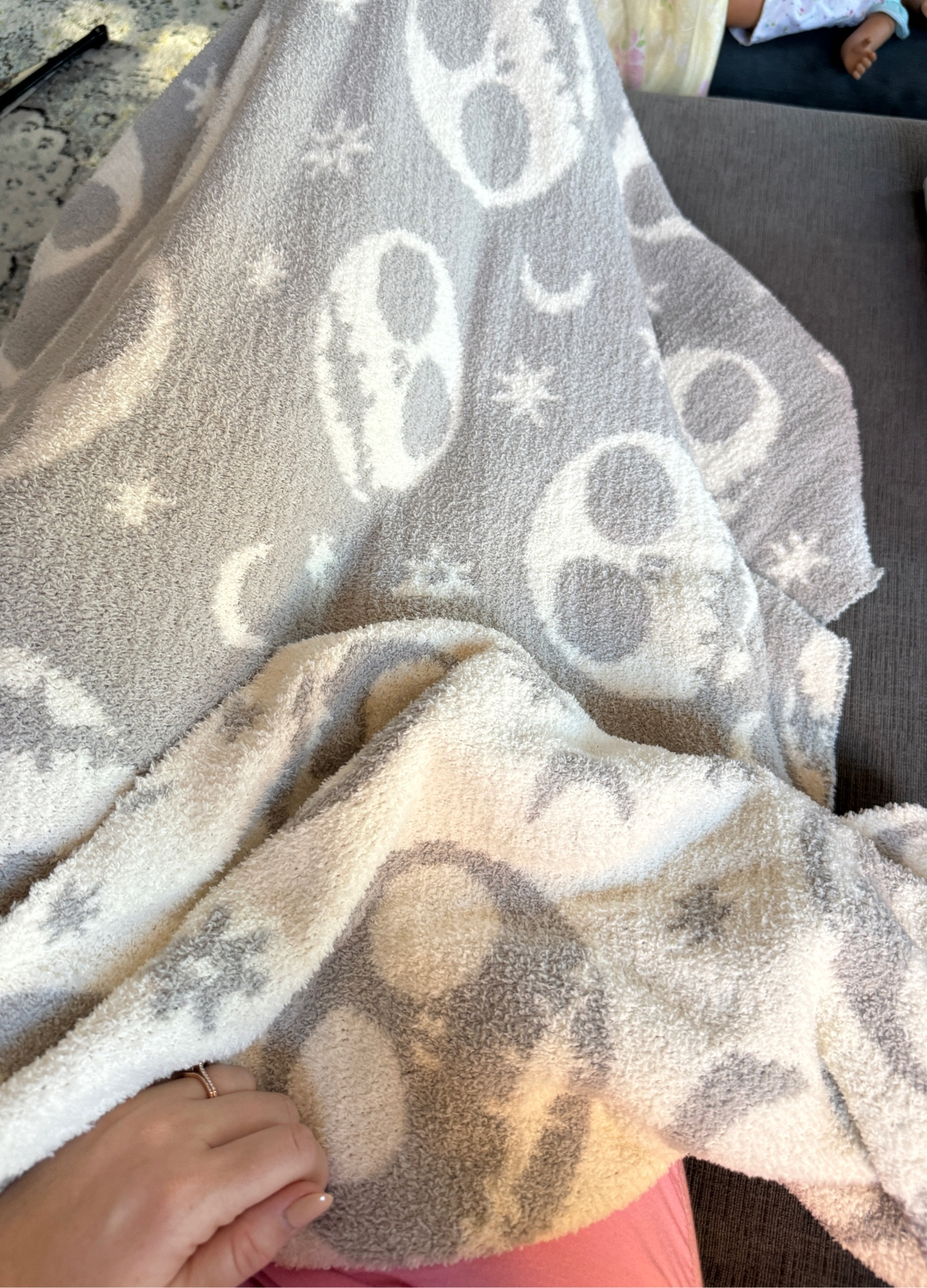 This is the softest and coziest blanket! Perfect for fall! Do yourself a favor and get it! They have other disney patterns too! 
$31.99 with code shopping today!

#LTKSaleAlert #LTKFamily #LTKHome