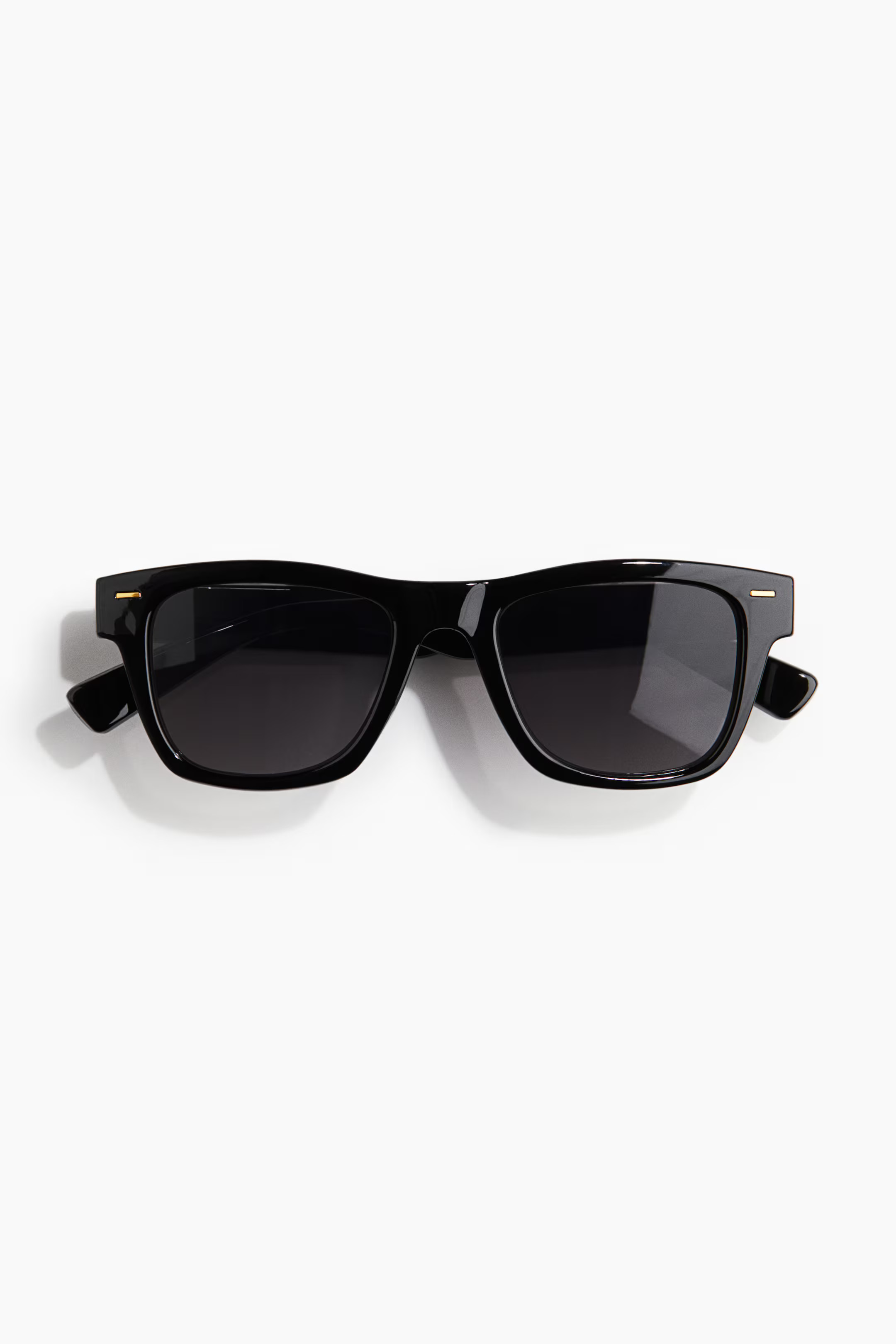 SunglassesNot saved to favourites£11.99Colour:Black AddAddFind in storeCheck availabilityDescrip... | H&M (UK, MY, IN, SG, PH, TW, HK)