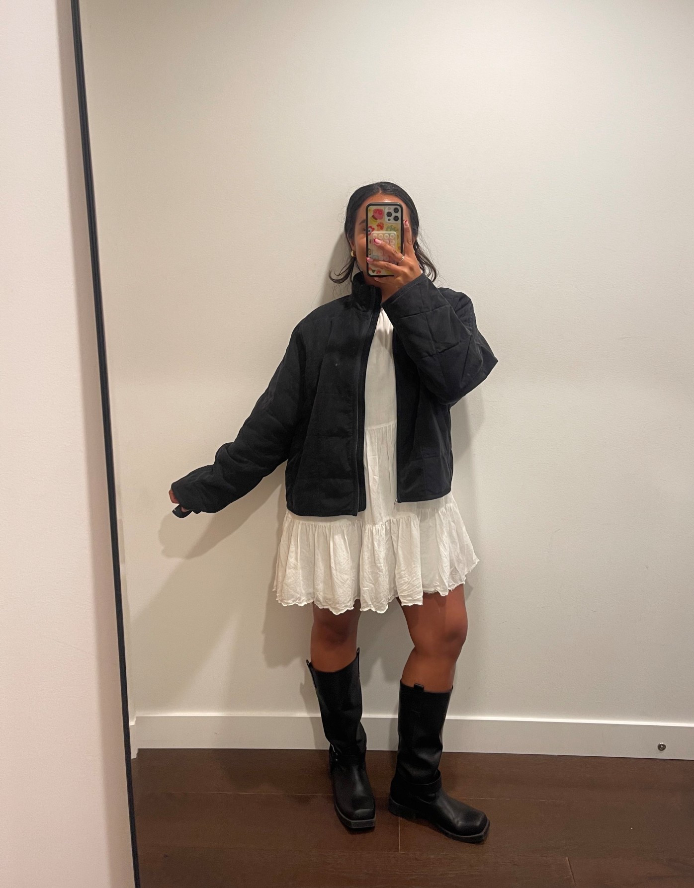 Today’s fall ootd! 

#aritzia #aritziajacket #blackjacket #blackcroppedjacket #bikerboots #blackboots #whitedress #whiteflowydress #princesspolly 


#LTKstyletip #LTKcanada #LTKworkwear