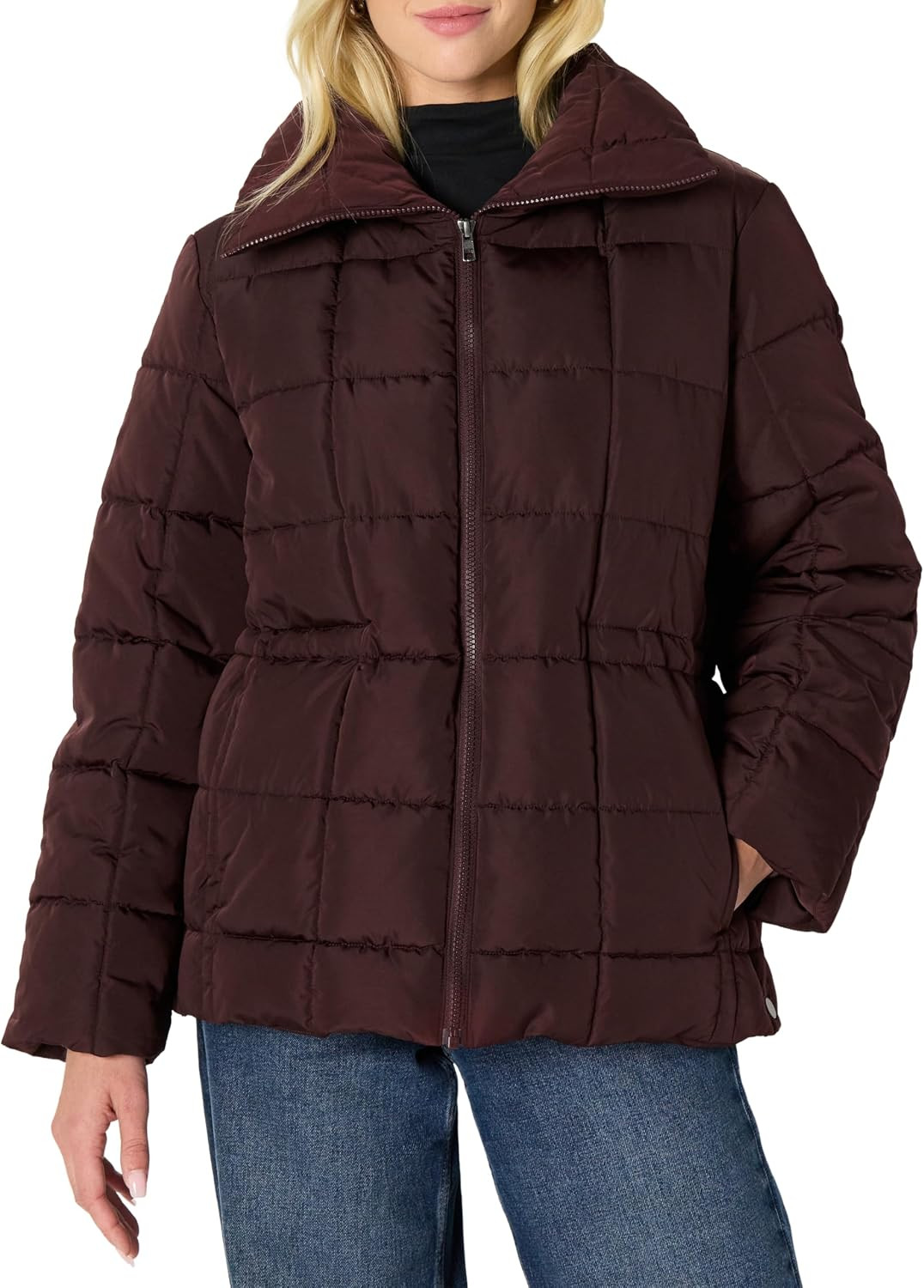 Amazon Essentials Women's Oversized-Fit Square Quilted Puffer Jacket with Adjustable Waist, Zip Front, Side Pockets | Amazon (US)
