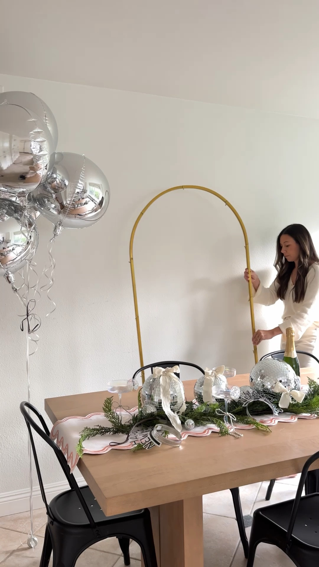 Diy party backdrop for New Year’s Eve celebration 

#LTKVideo #LTKparties #LTKHoliday