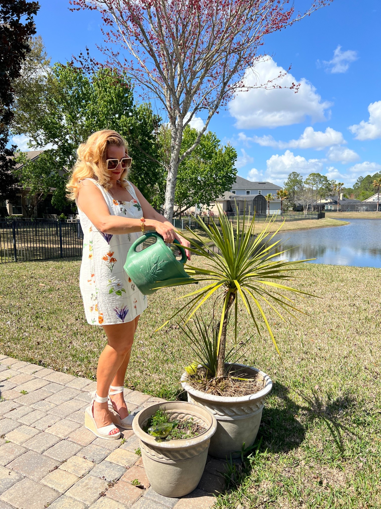 🪴In love with this @VICI  mini dress! #ad #vici #vicicollection @VICI  

🪴Could this plant print dress be any cuter? I LOVE IT! Great length for spring break. This would be the perfect dress at a beach resort, poolside or just watering your plants at home.🏡 

🪴Wearing a large and fits true to size.



#springdress #beachdress #springootd
#beachoutfit

#LTKSeasonal #LTKOver40 #LTKSaleAlert #LTKU #LTKTravel #LTKgrwm #LTKootd #LTKMidsize #LTKSwim #LTKFestival
