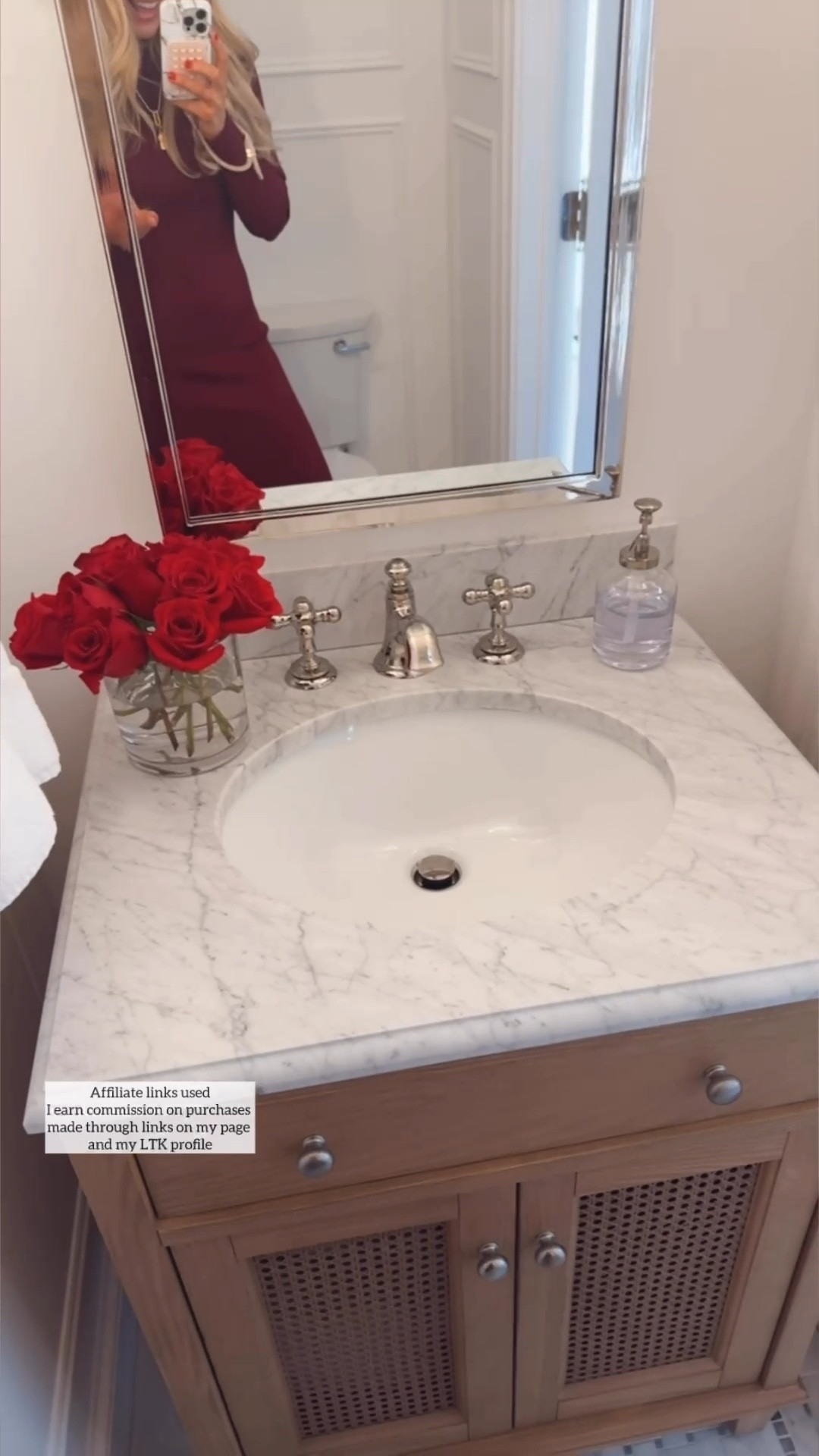 Powder bathroom vanity

Classic bathroom decor
Marble countertop


#LTKHome