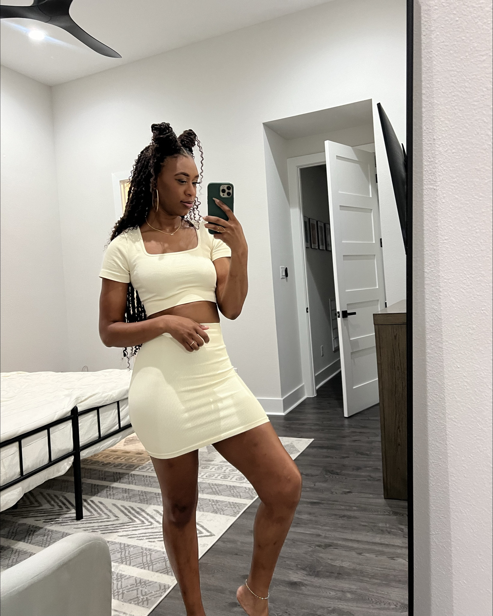 Cutest 2 piece set that snatches the waist and accentuates curves! 

#LTKSummerSales #LTKFindsUnder50 #LTKActive