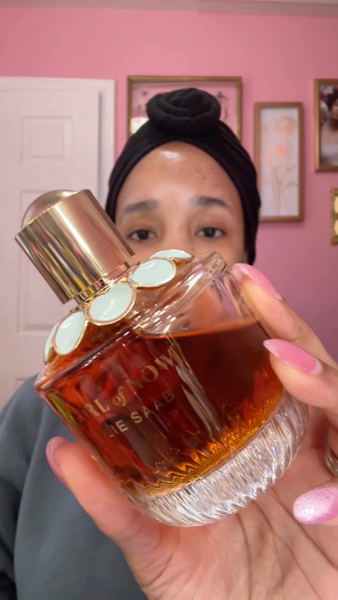 ✨ Day 25 of my scented countdown to 39 ✨
Today’s theme is a fragrance that gets a lot of compliments 💐
Elie Saab Girl of Now — sweet, elegant, and always noticed. Every time I wear it, someone asks, “What are you wearing?” 💛✨

#FragranceLover #ElieSaab #GirlOfNow #ComplimentGetter #PerfumeCollection #FragranceCommunity #SweetAndConfident

#LTKGiftGuide #LTKHoliday #LTKBeauty