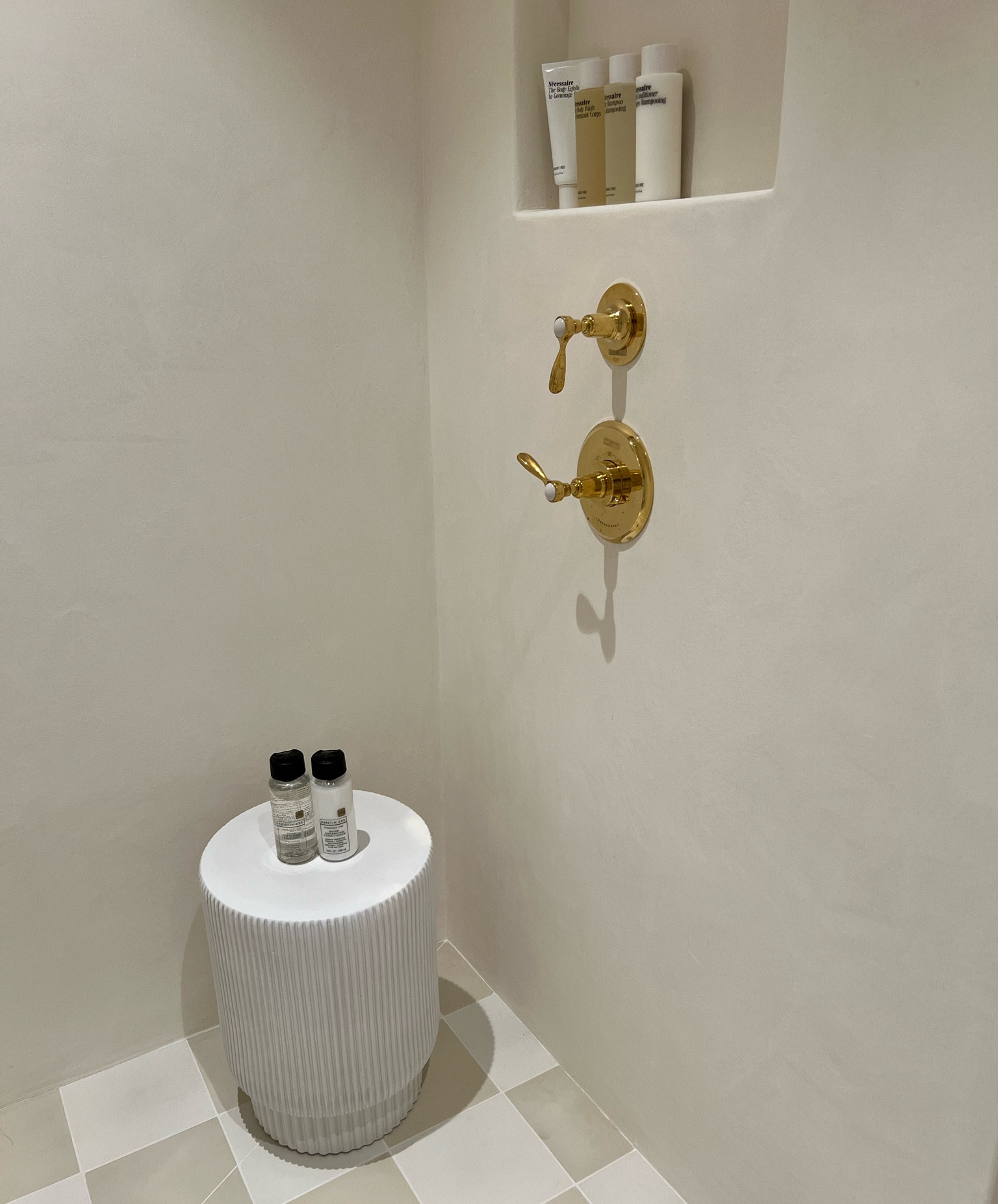 Neutral Bathroom Design & Shower Products 🚿

Shower Design | Checkerboard Tile | Checkerboard Floors | Checker Floor | West Elm Fluted Table | Shower Stool | Water Works Gold Fixtures | Necessaire | Necessaire Shampoo Conditioner | Necessaire Body Wash | Necessaire Sale | Kristen Ess Fragrance Free | 

#LTKbeauty #LTKGiftGuide #LTKhome