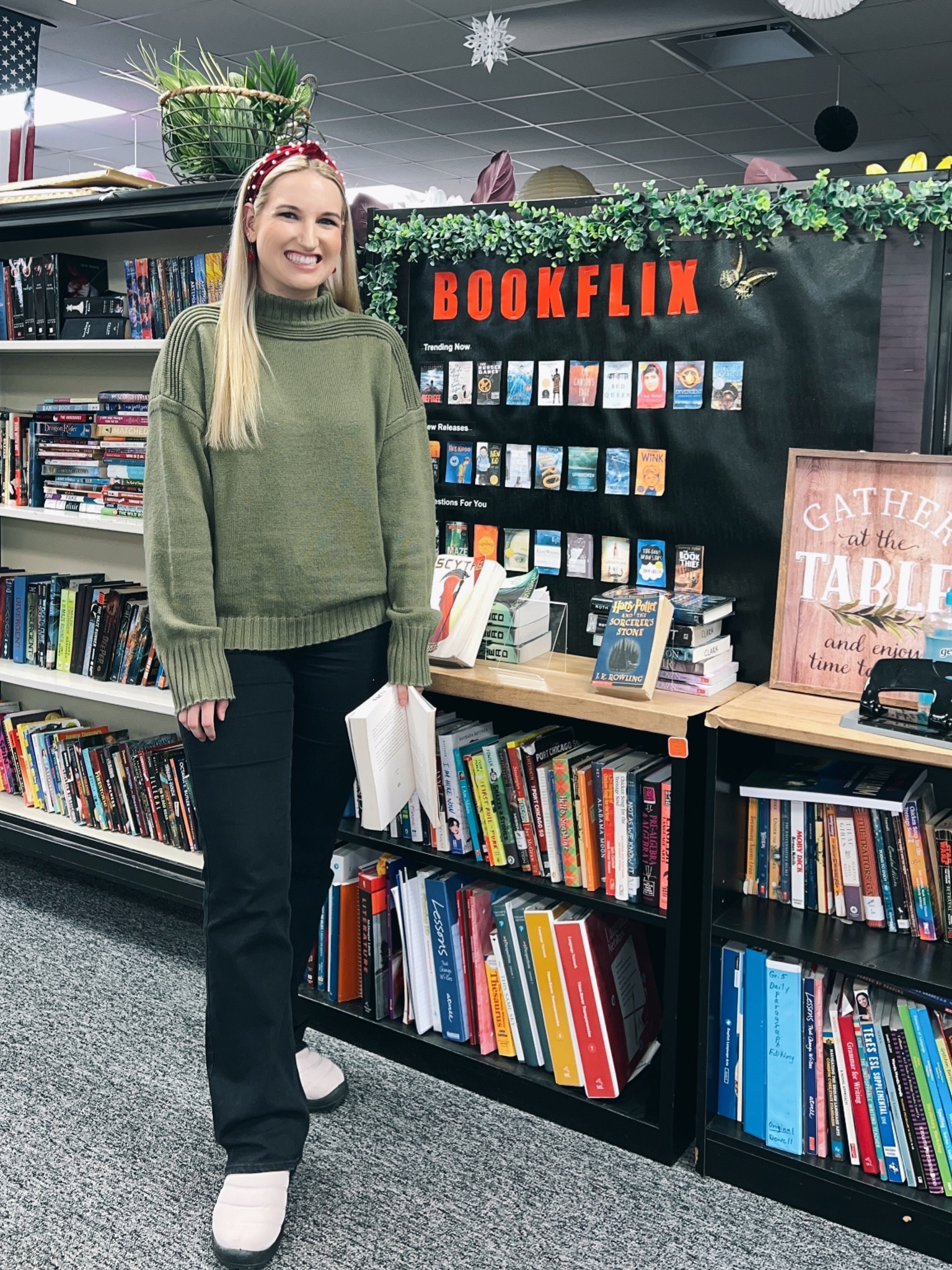 December Teacher Outfit Inspo 🎄
Sweater: Medium
Pants: Size 10 (I usually wear a size 8, so maybe size up) 
Shoes: Amazon
Headband: Amazon

#LTKSeasonal #LTKunder50 #LTKworkwear
