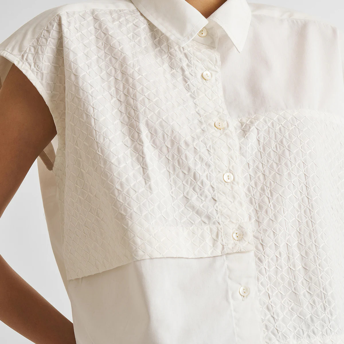 Embroidered Panel Crop Top in White | Reistor