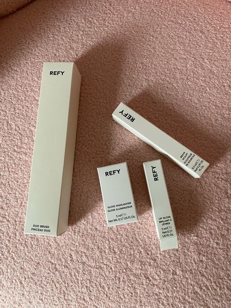 Refy beauty review. Recent purchases from Refy. Duo brush is a 10/10 blends beautiful. Refy gloss is a 8/10 but the applicator is a 10/10. Refy brown is a 12/10 best brow product ever bought. All natural makeup look. Healthy glowy skin. Makeup tutorial

#LTKunder50 #LTKbeauty #LTKsalealert
