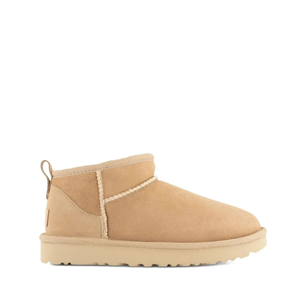 UGG Classic Boot — Beige | Italist Inc.