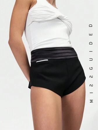 MISSGUIDED Pantaloncini Corti A Knicker Tux | SHEIN