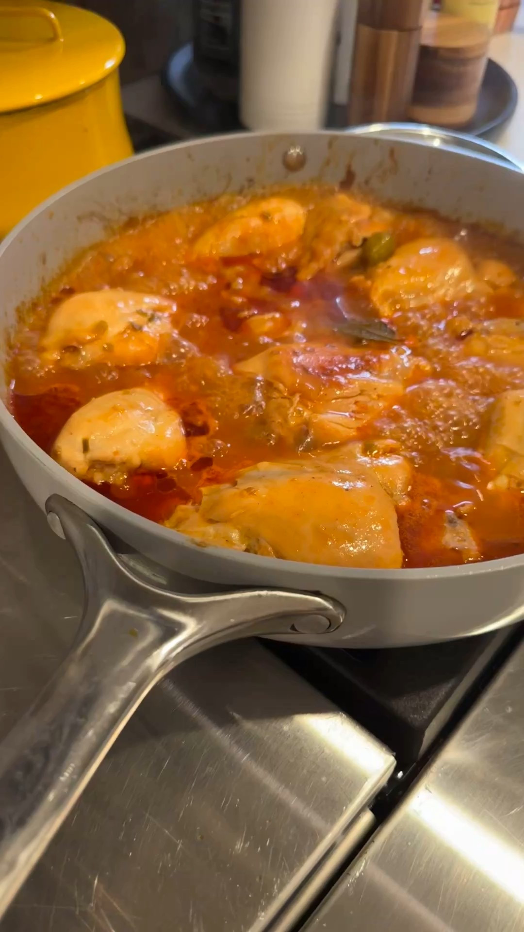 Pollo Guisado for dinner! Love cooking in this non-toxic Caraway pan, it’s large, deep and also oven-safe!