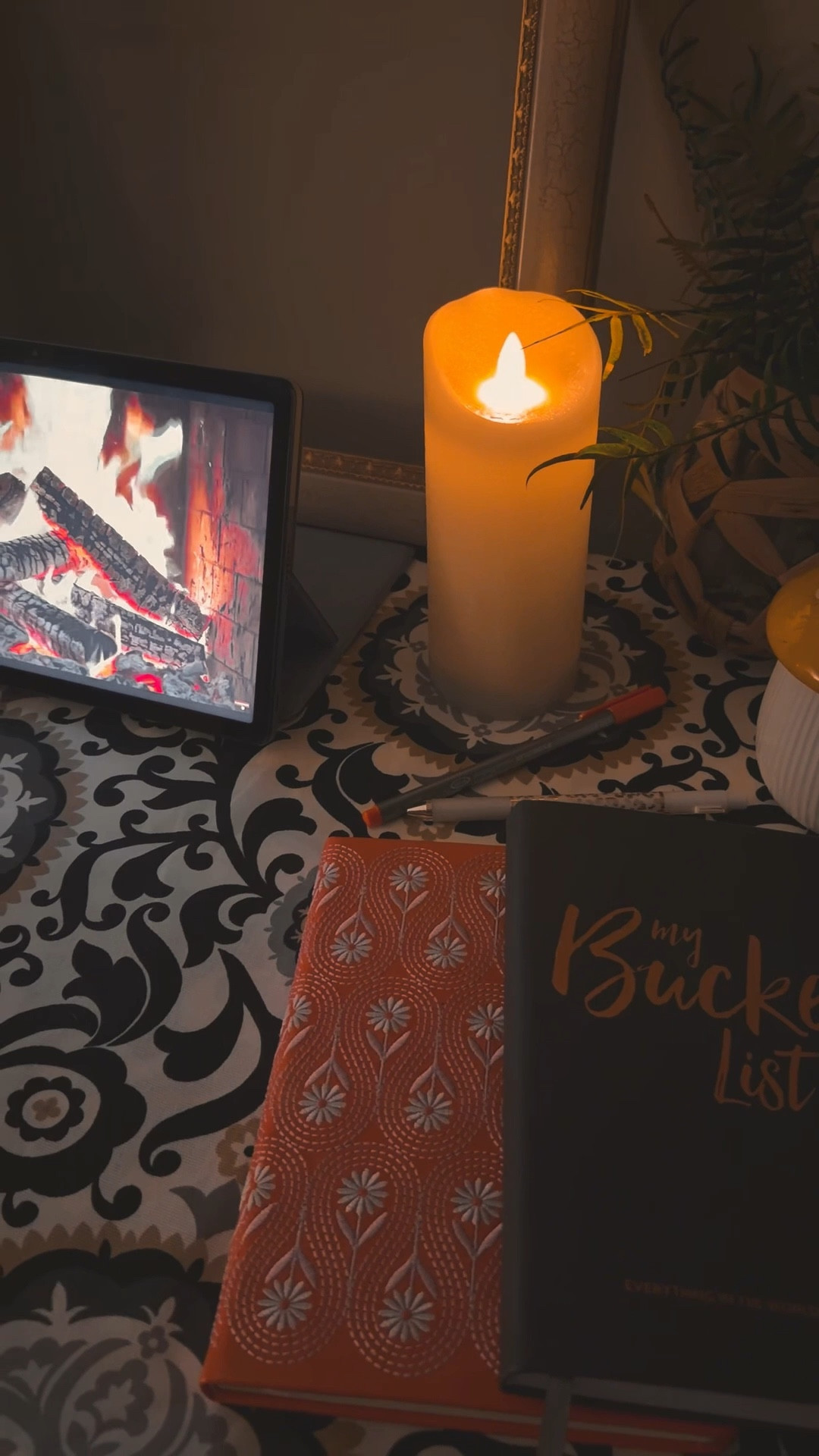 I’m working on being more intentional with enjoying the little things this year! It’s not that I don’t, but I’m reminding myself that I’m not aiming for perfection in this season, just progress! 

And today is one of my favorite dedicated days, it’s Thankful Thursday, and for that, I’m thankful! 

What’s something you are thankful about today? 
