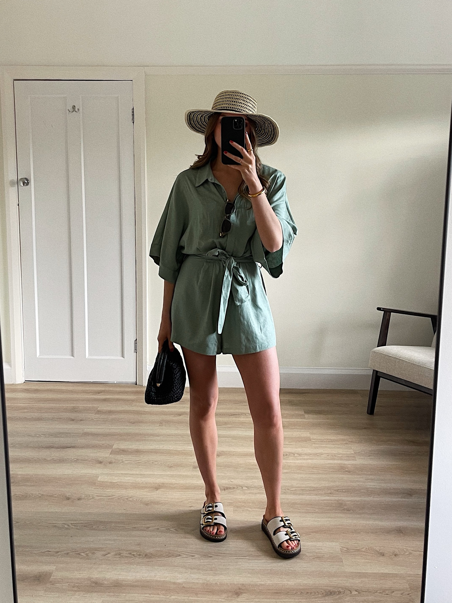 Holiday outfit inspiration 

Wearing a small in the linen playsuit from OutDazl
Abercrombie black straw bag
River Island soft straw hat 
River island sandals
Bottega sunglasses


Holiday outfit
Beach outfit 
Dubai outfit

#LTKSeasonal #LTKstyletip #LTKtravel