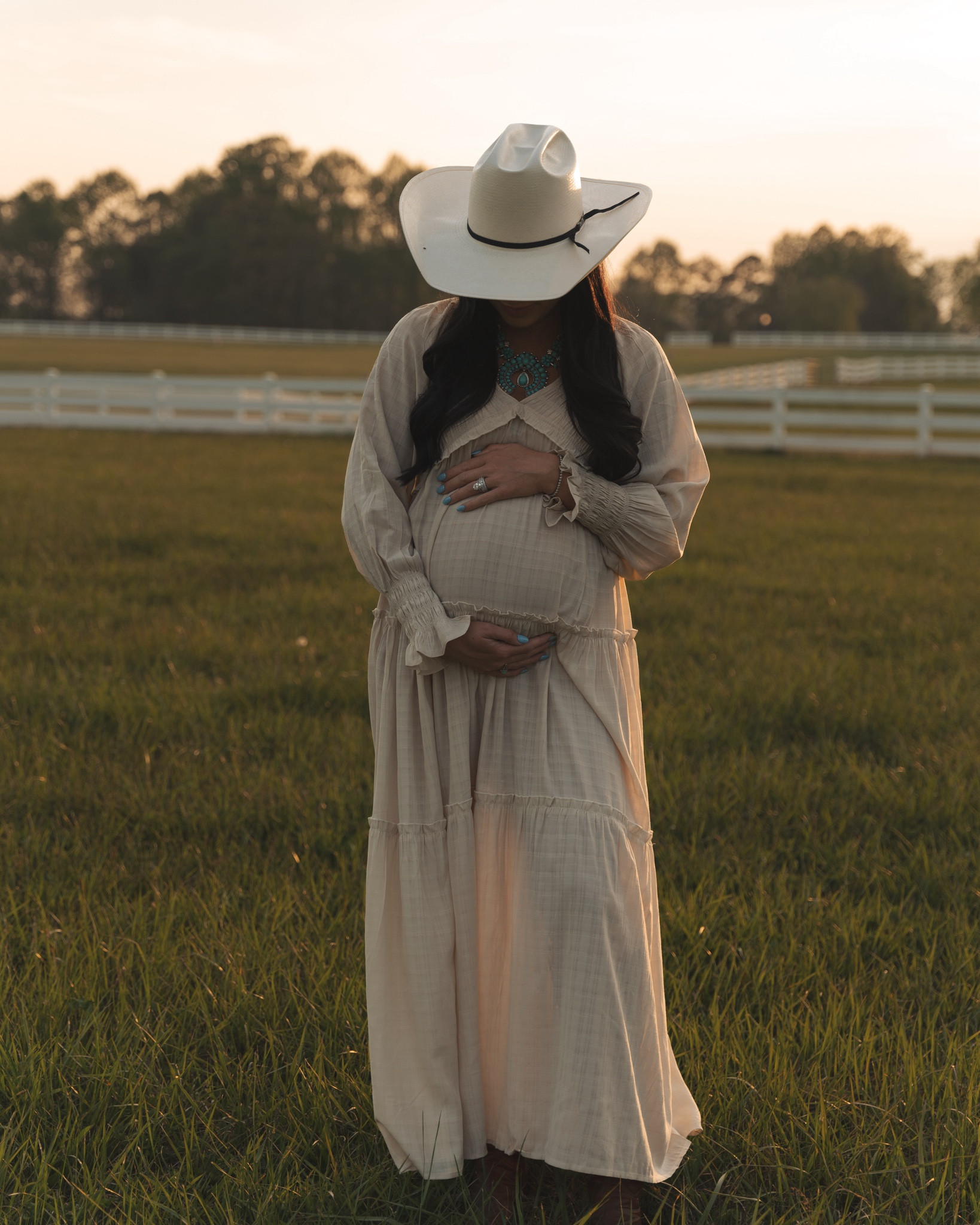 I was really impressed with this Amazon dress! Super easy fabric, so can be worn as maternity too 😍

#LTKstyletip #LTKbump #LTKfindsunder50