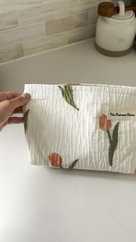 Large white tulip make up bag - fits in a diaper bag/backpack style. Perfect for on-the-go! 



#LTKstyletip #LTKfindsunder50 #LTKhome