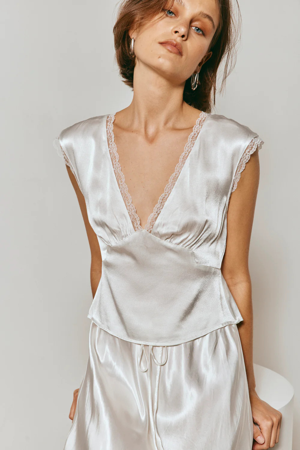 Vintage Lover Tie Back Top White | VRG Grl