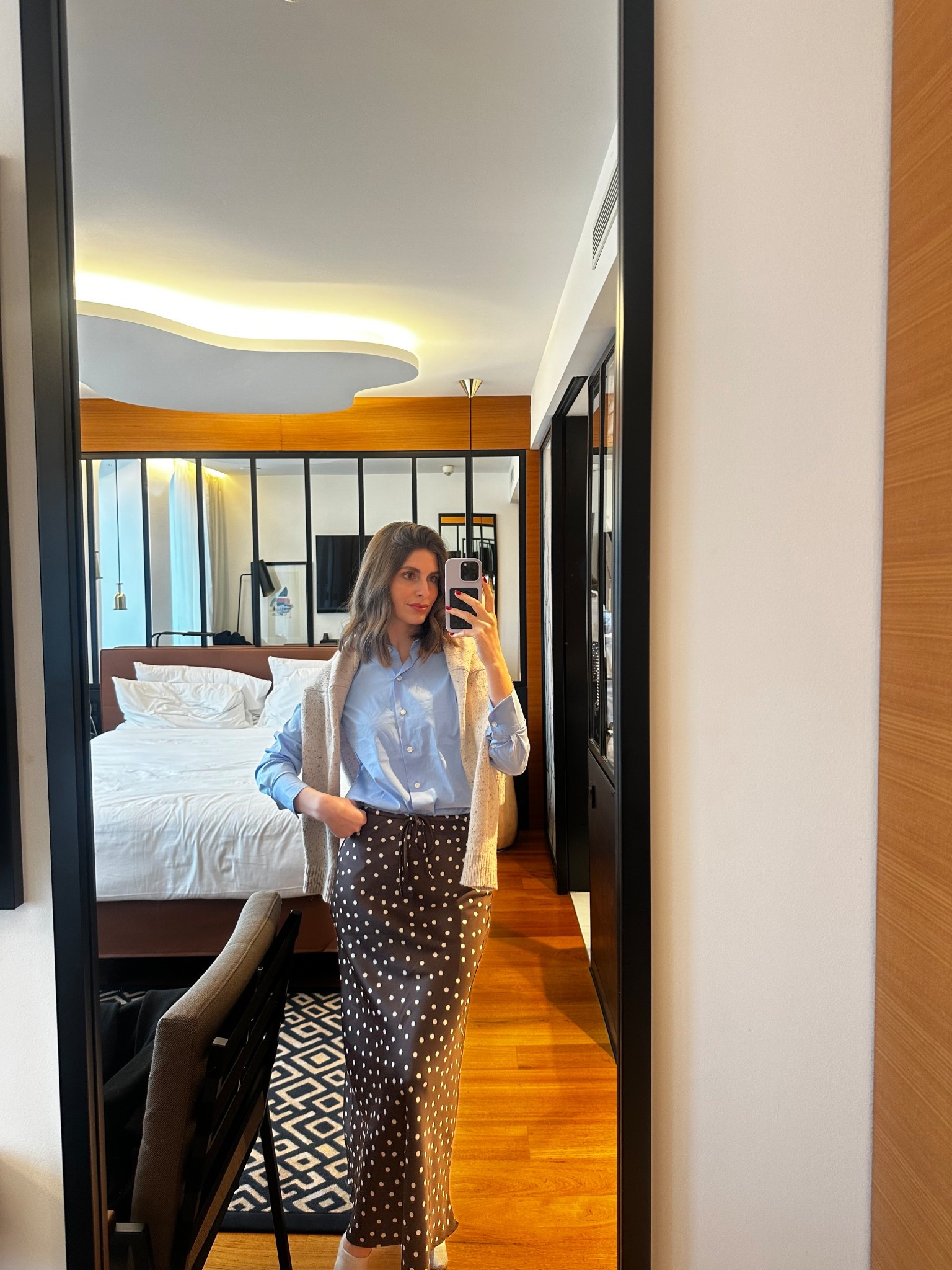 XS shirt
XS skirt 
small sweater 

Work wear 
Work fashion
Work ootd
Spring fashion


#LTKSeasonal #LTKootd #LTKWorkwear