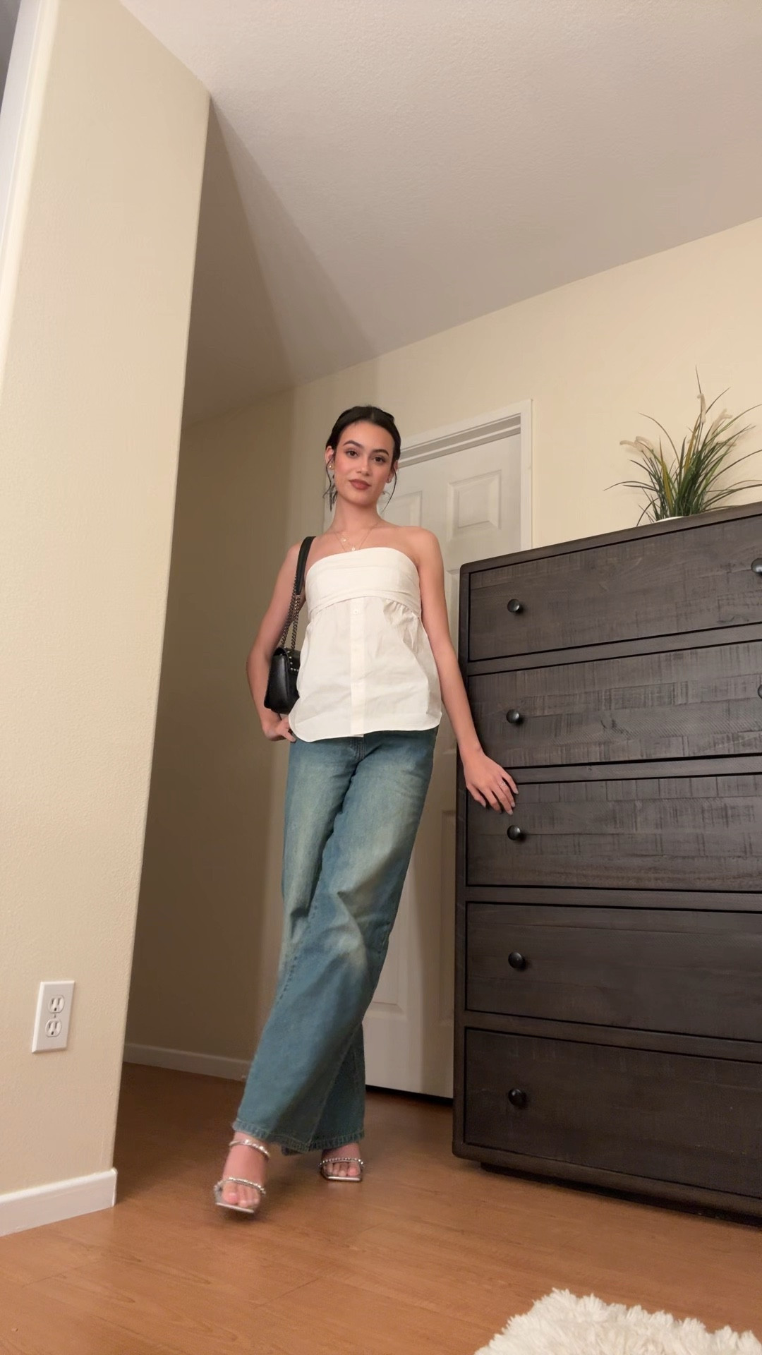 These jeans are soooo comfortable and affordable. I can’t believe how well they fit! If you love loose/straight legged jeans, these are a MUST HAVE! 👖✨

#LTKfindsunder100 #LTKfindsunder50