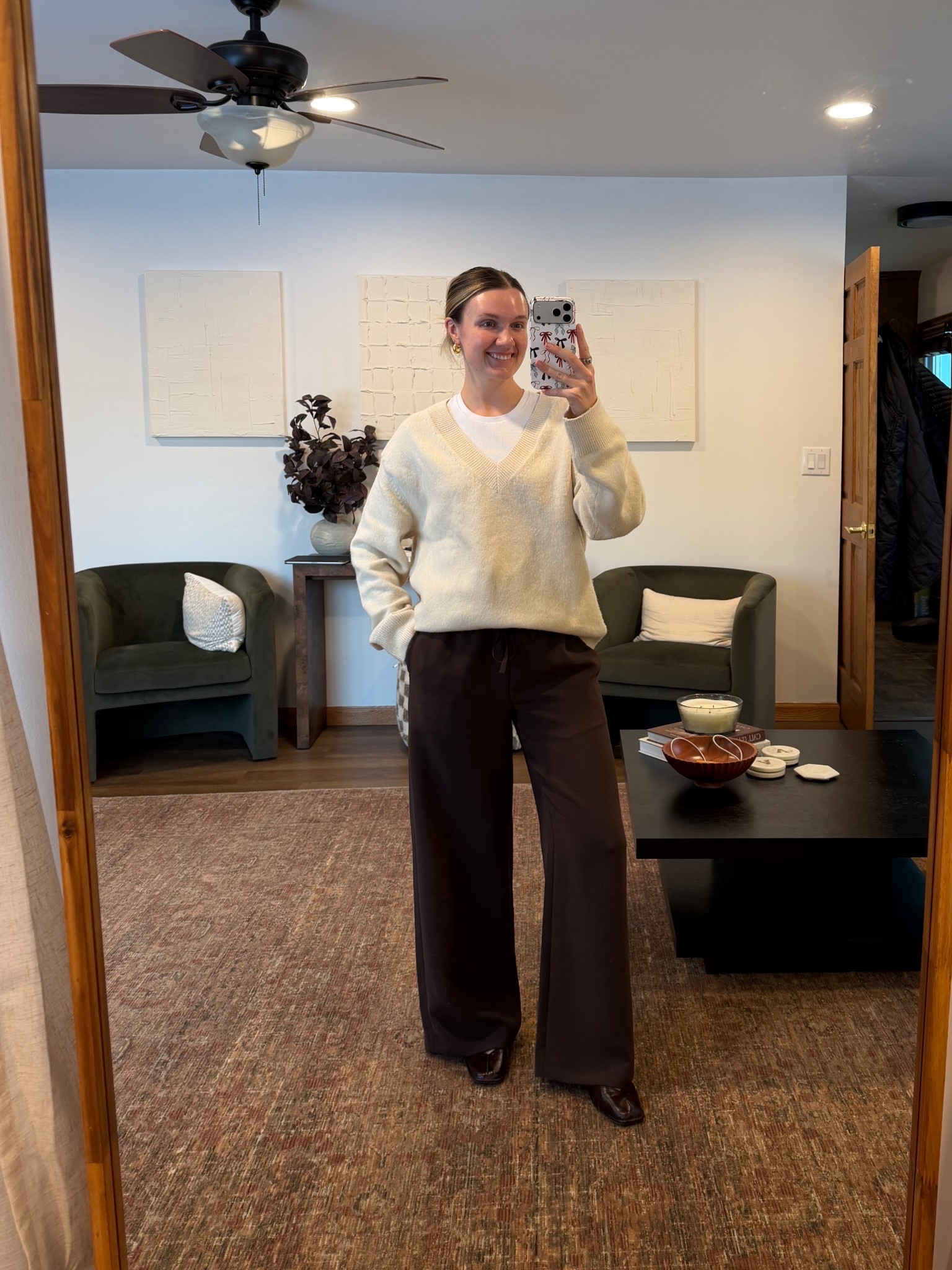 Daily work outfit! Can’t get enough of the Aritzia lodge pants! Wearing size small r

Neutral outfit, winter outfit, business casual style, v neck sweater, square toe flats

#LTKSeasonal #LTKWorkwear