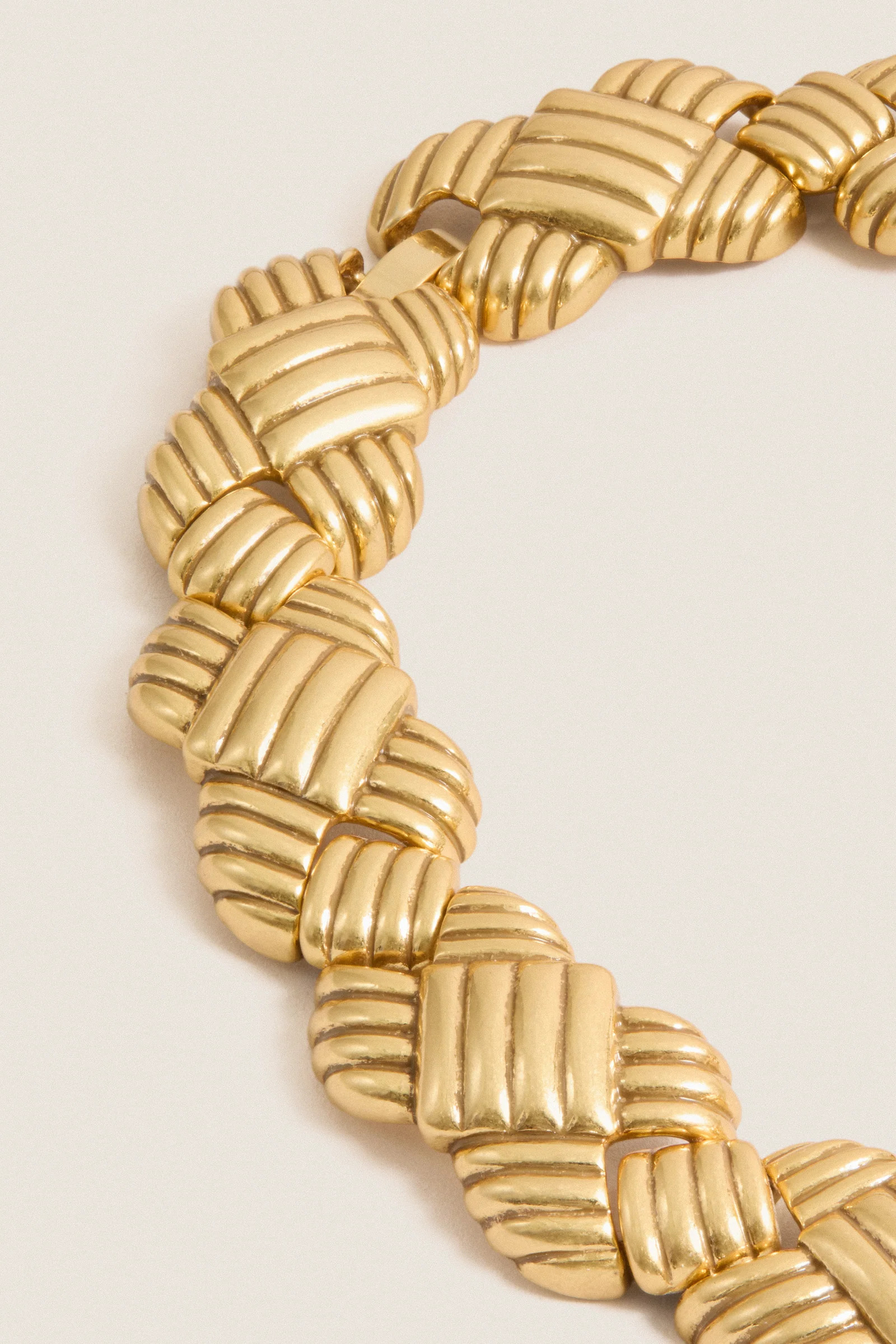 Gold Lattice Collar Necklace | Tuckernuck (US)