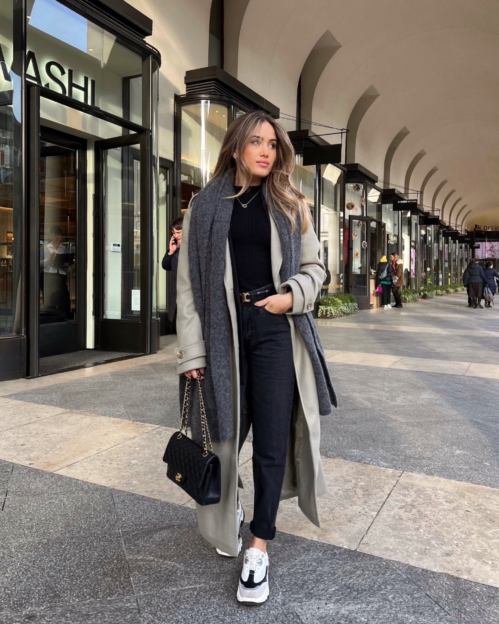 Elegant in Grey: 15 Timeless Outfit Ideas for Effortless Sophistication ...