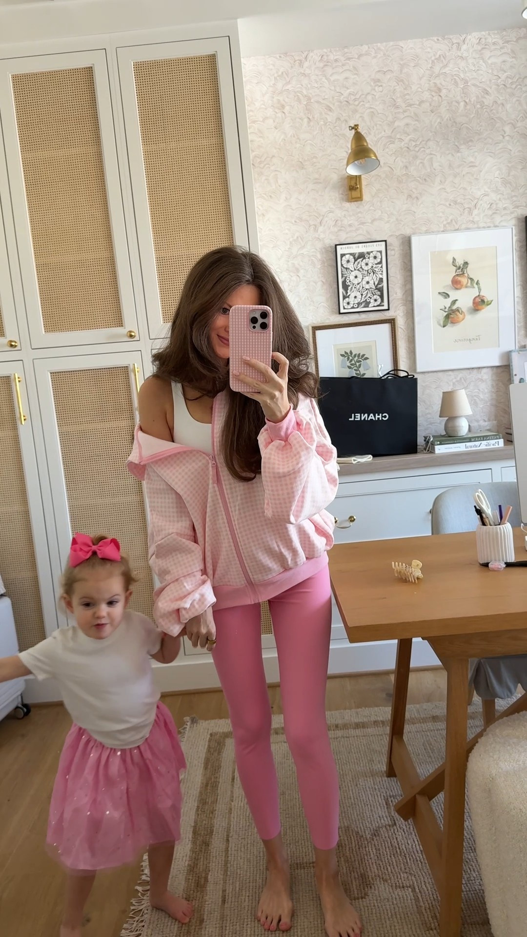 Today’s pink 🩷 outfit brought to you by Target! Wearing size large in this hoodie for an oversized fit 

#targetfinds #targetmusthave 

#LTKBump #LTKootd #LTKValentine