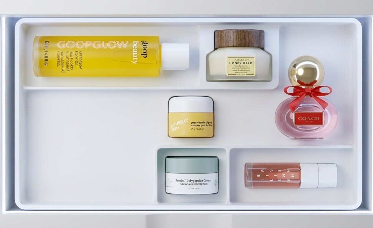 Good skin starts with what you reach for consistently.

Not the 20-step routine — the few products that actually earn their place.

An oil, a barrier cream, a treatment mask, something for texture, something for finish.

When everything is visible, the routine becomes automatic.

Linked: the products (and a few tools) that make a setup like this work.

#LTKBeauty #LTKselfcare #LTKgrwm