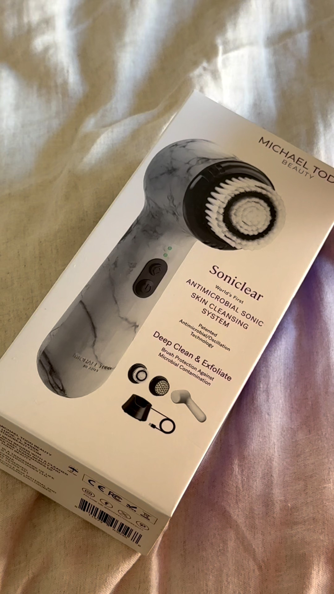 Fall in love with your skin all over again 🍂✨
The @michaeltoddbeauty Soniclear deeply cleanses, smooths, and refreshes your skin — leaving it soft, radiant, and healthy-looking every single day 💆‍♀️
#Gifted

#MichaelToddBeauty #Soniclear #SkincareRoutine #CleanBeauty #GlowingSkin #FallSkinCare #BeautyMustHave #SkincareTools #SelfCareDaily #SkincareLover

#LTKFindsUnder100 #LTKBeauty