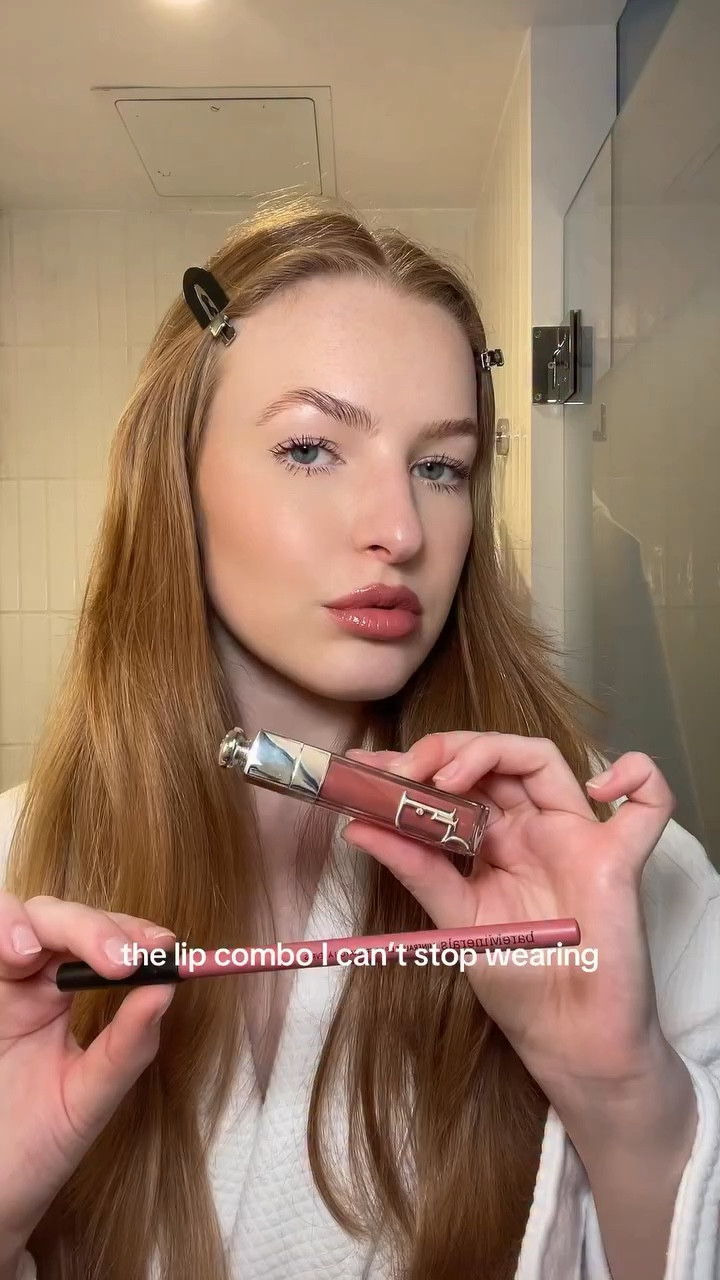 The lip combo I’ve been wearing on repeat 👄✨ Lined with bareMinerals Mineralist Lip Liner in Blissful Blush and topped with Dior Lip Maximizer in 012 Rosewood for the perfect natural plump. Soft, wearable, and hydrating, this combo is chef’s kiss 🩷

#lipcombo #bareminerals #diorlipmaximizer #diorbeauty #diorbeautylovers