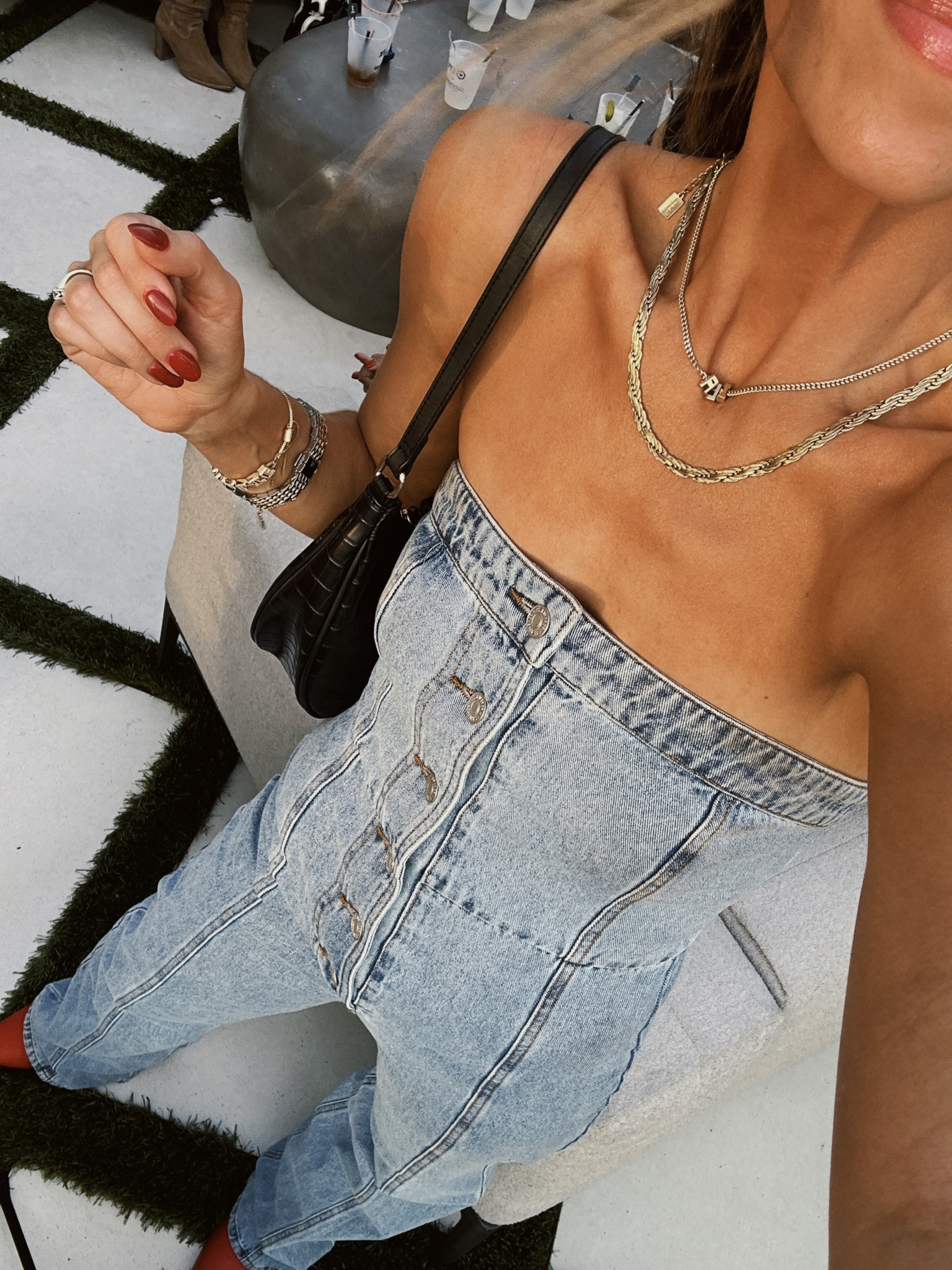 Denim strapless jumpsuit and red cowboy boots! 

#LTKCon #LTKparties #LTKfindsunder50