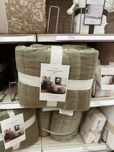 If there was one thing I was buying from Target this weekend during the sale, it would be this green velvet quilt 😍

#LTKfindsunder100 #LTKhome #LTKsalealert