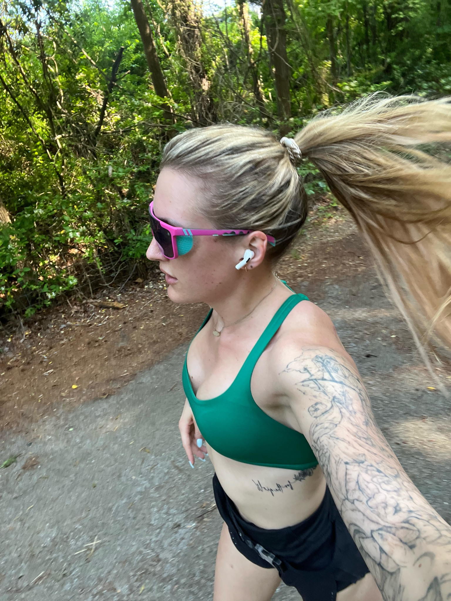 Todays running outfit 🖤🌲🦩

#LTKFitness