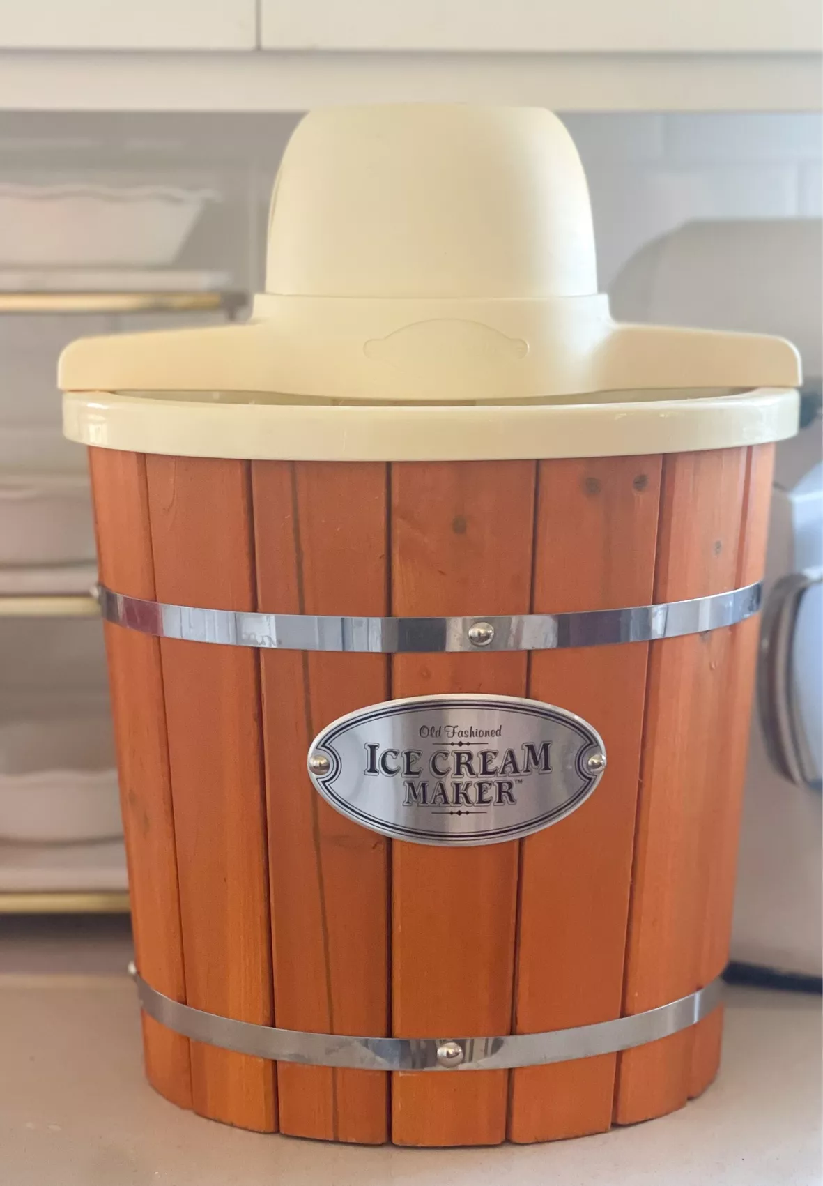  Nostalgia Electric Ice Cream Maker - Old Fashioned