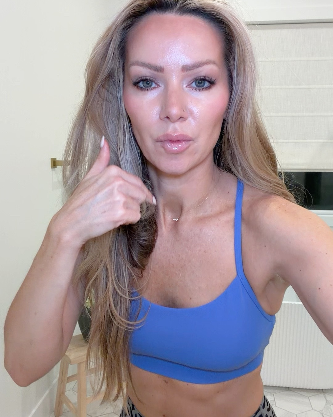 Amazon workout outfit of the day. Sports bra size small. Seamless front yoga pants super compressive small. My weighted vest is 6 pounds. Most frequently used kettlebell weight is 20 pounds. Vibration plates and workout equipment linked.