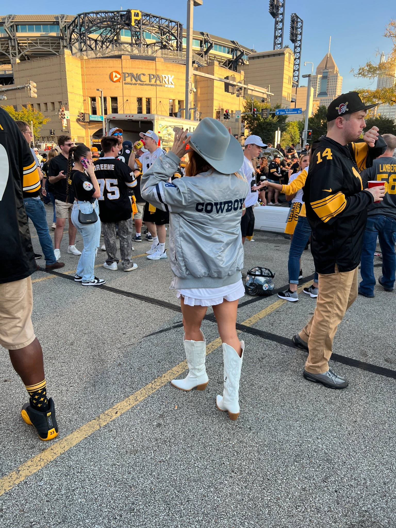 Cowboys vs Steelers 

#LTKSeasonal