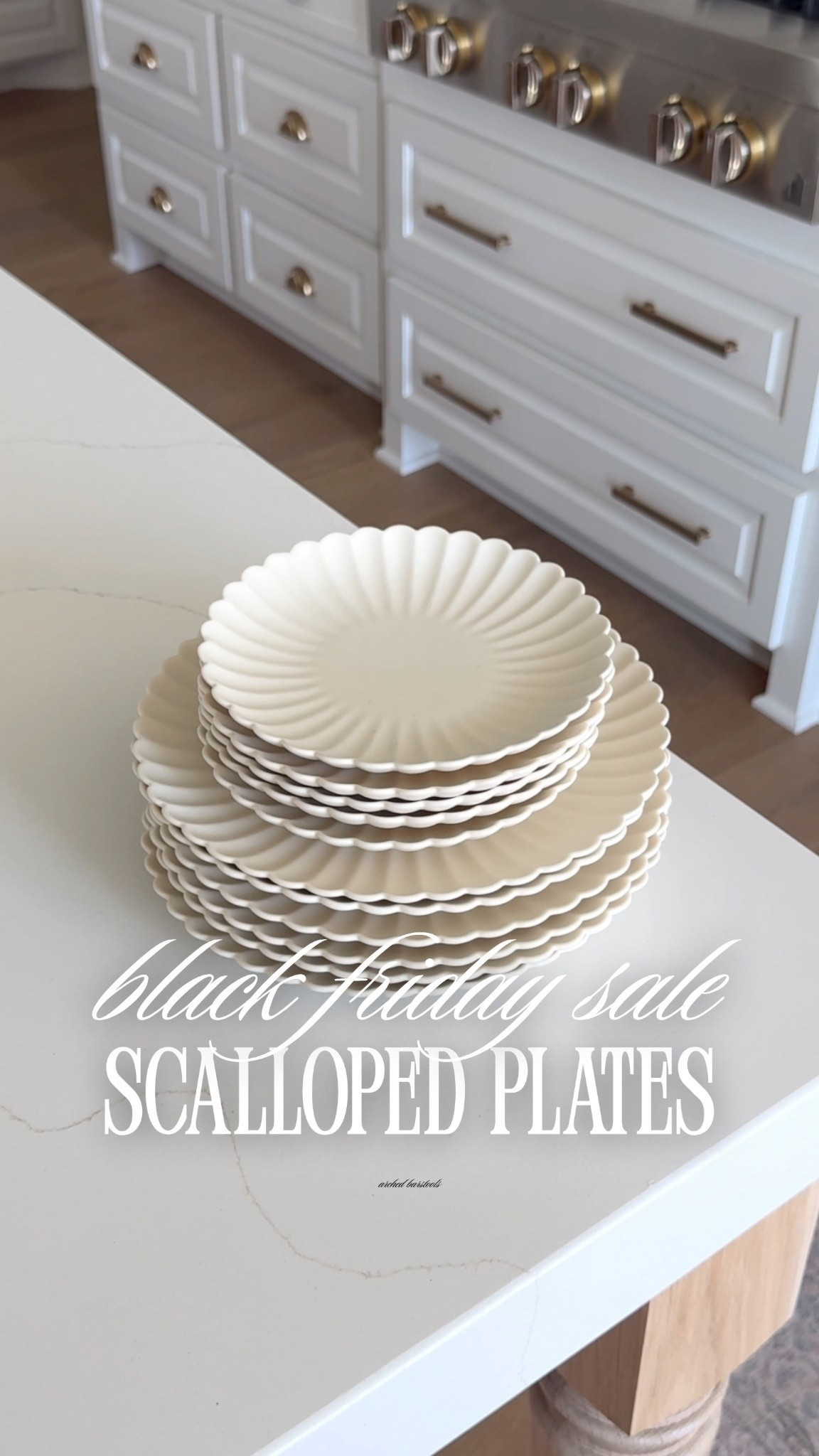 BLACK FRIDAY FAVORITE: scalloped plates

Black Friday, gift ideas, gifts, holiday gifts, christmas gift, amazon finds, home decor, furniture

#LTKCyberWeek