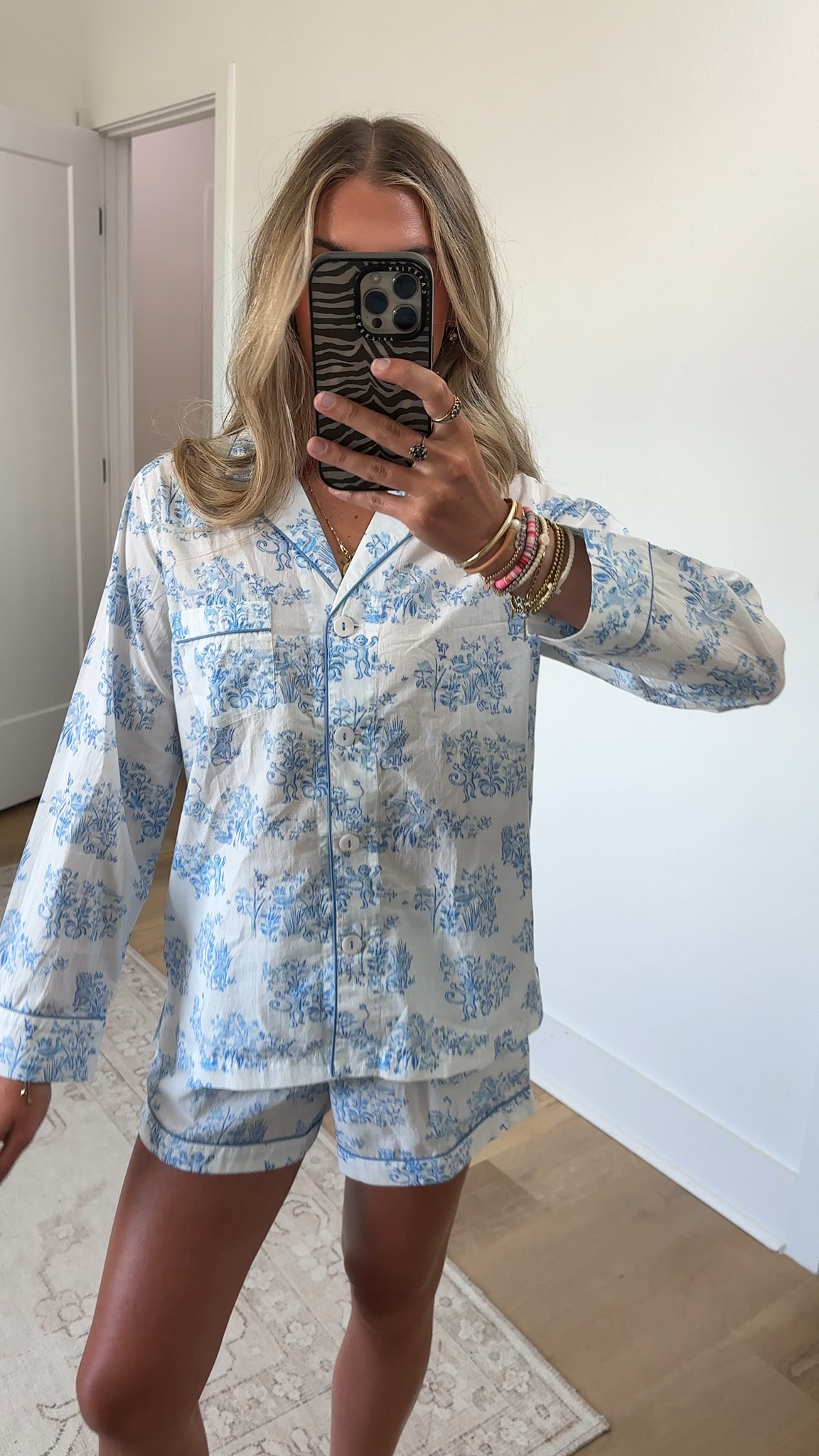 @hillhousehome size xs The Leila Lounge Set is designed for daydreaming. Cut from crisp '80s cotton and styled like a set of classic PJs, this two-piece set features a Hill House print with a whimsical Roller Rabbit twist.

#LTKootd #LTKdayinmylife #LTKgrwm