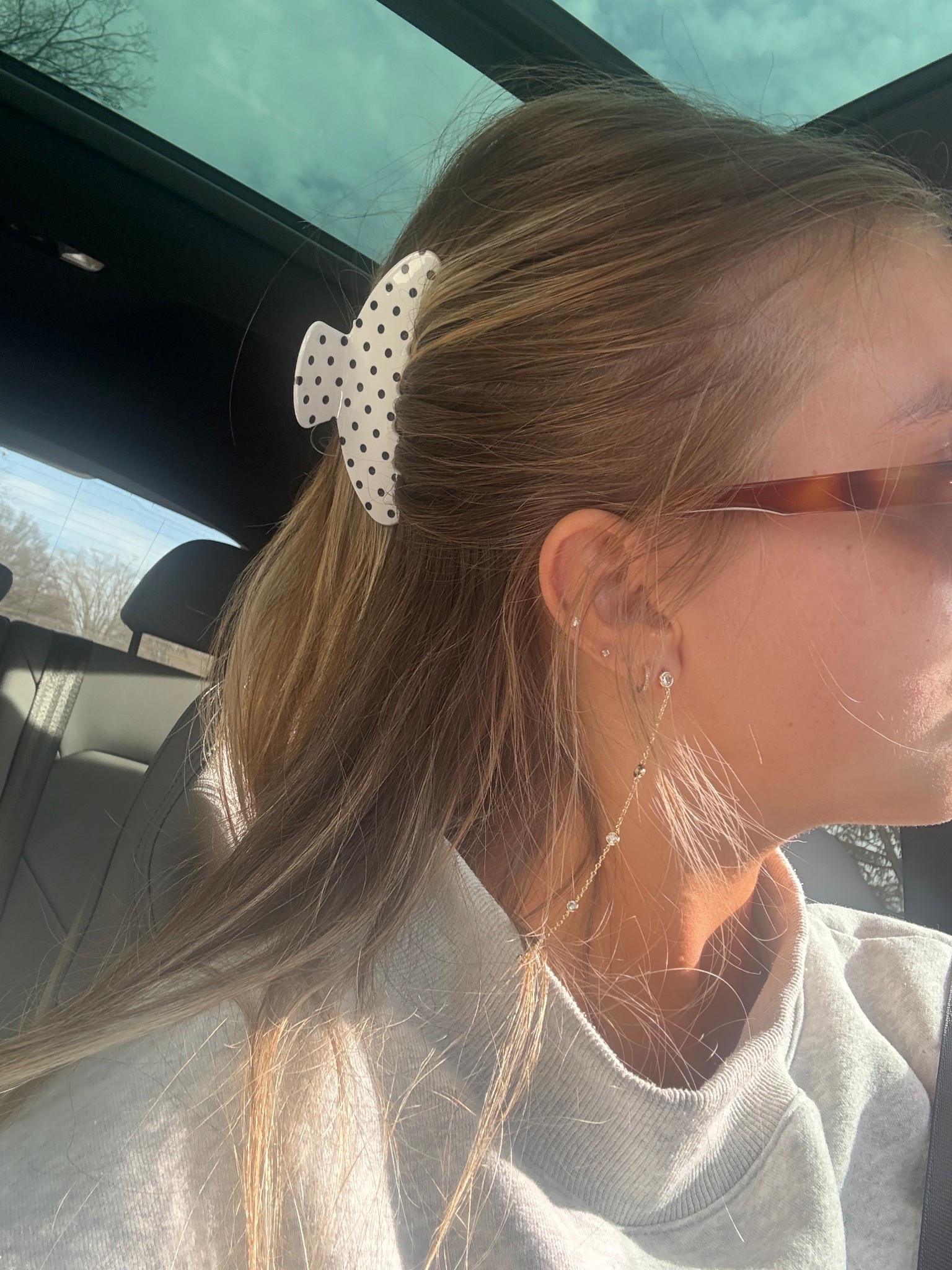 dangle earrings ✨✨✨