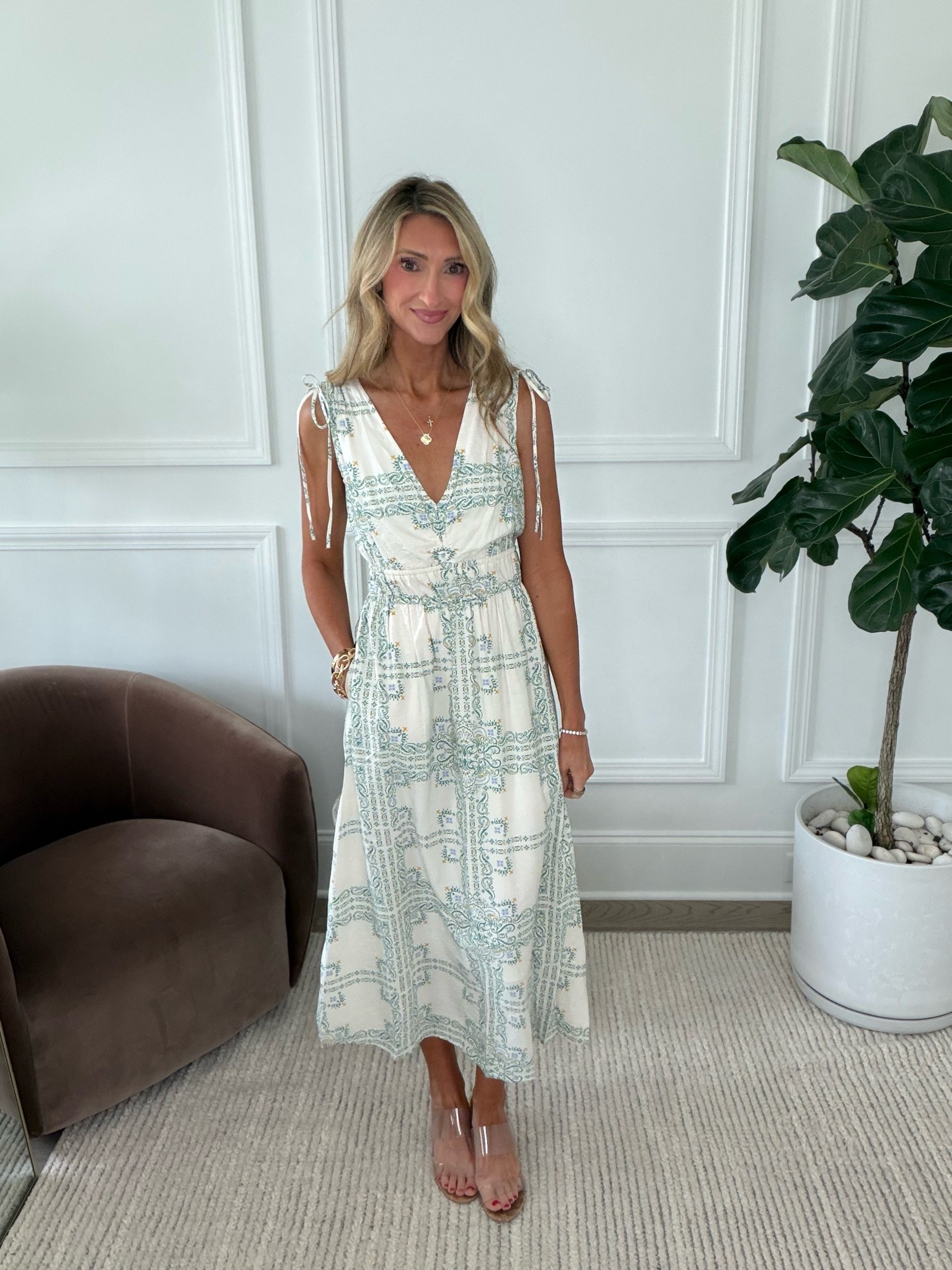 The most stunning dress for summer from @Target

#LTKootd #LTKgrwm #LTKmomlife