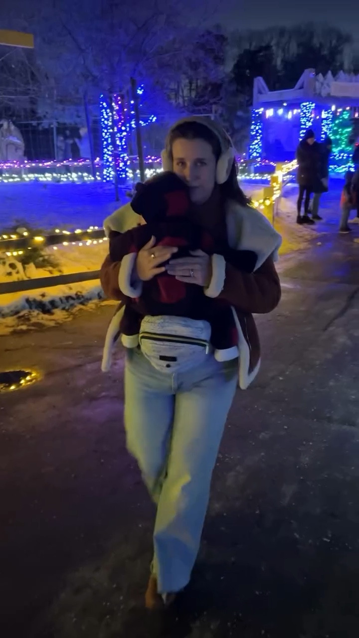 Come see the zoo lights with us 

We went to the Stone Zoo with my family to see all the lights and the animals that are still out. Squash was so amazed and loved looking at all the lights. 

I ended up using the @tushbaby and I have to say for him to be facing out or on my hip it was really easy to do and took a lot of weight off my back. He has always loved his carrier but when I want him facing out I feel like he’s restricted this is a great option! 

I do have a code if you want to try one for 20% off  if your pregnant it might be a good idea to add to your registry. // TBSHOWERSK 

The storage is great one big pocket we fit a change of clothes diapers and wipes, a side pocket for my phone and so much more! It will be added to the staples in my opinion.

@tushbaby @tushbbaby.ambassdor #tushbabybabyshower #babyshowergift #newmom #boymom #Zoo #stonezoo #christmaslights