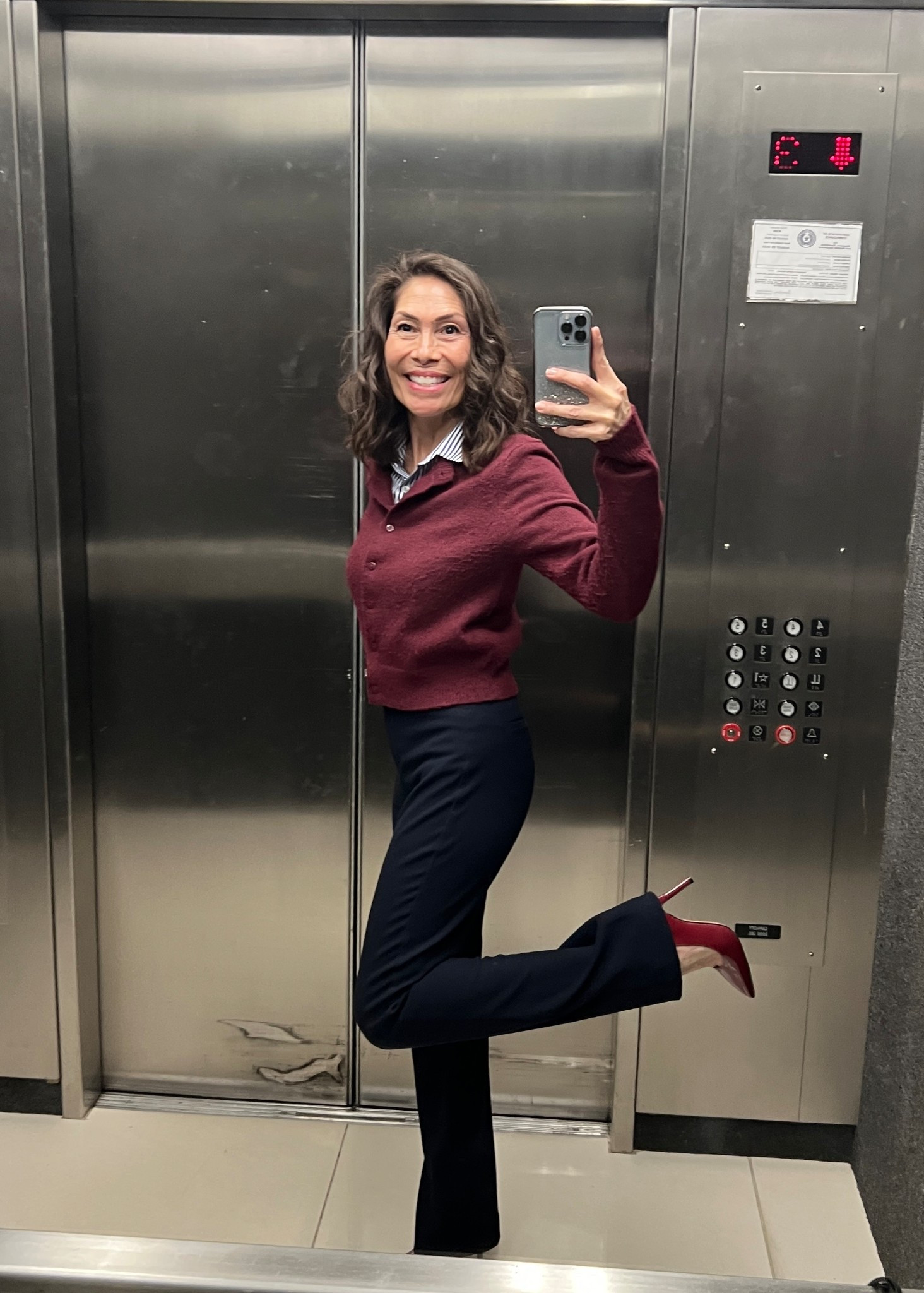 Work wear
Transitional pieces
Navy blue
Burgundy
Long Bob
Short hairstyle
Lob 

BellaGrey Designs 
￼

#LTKWorkwear