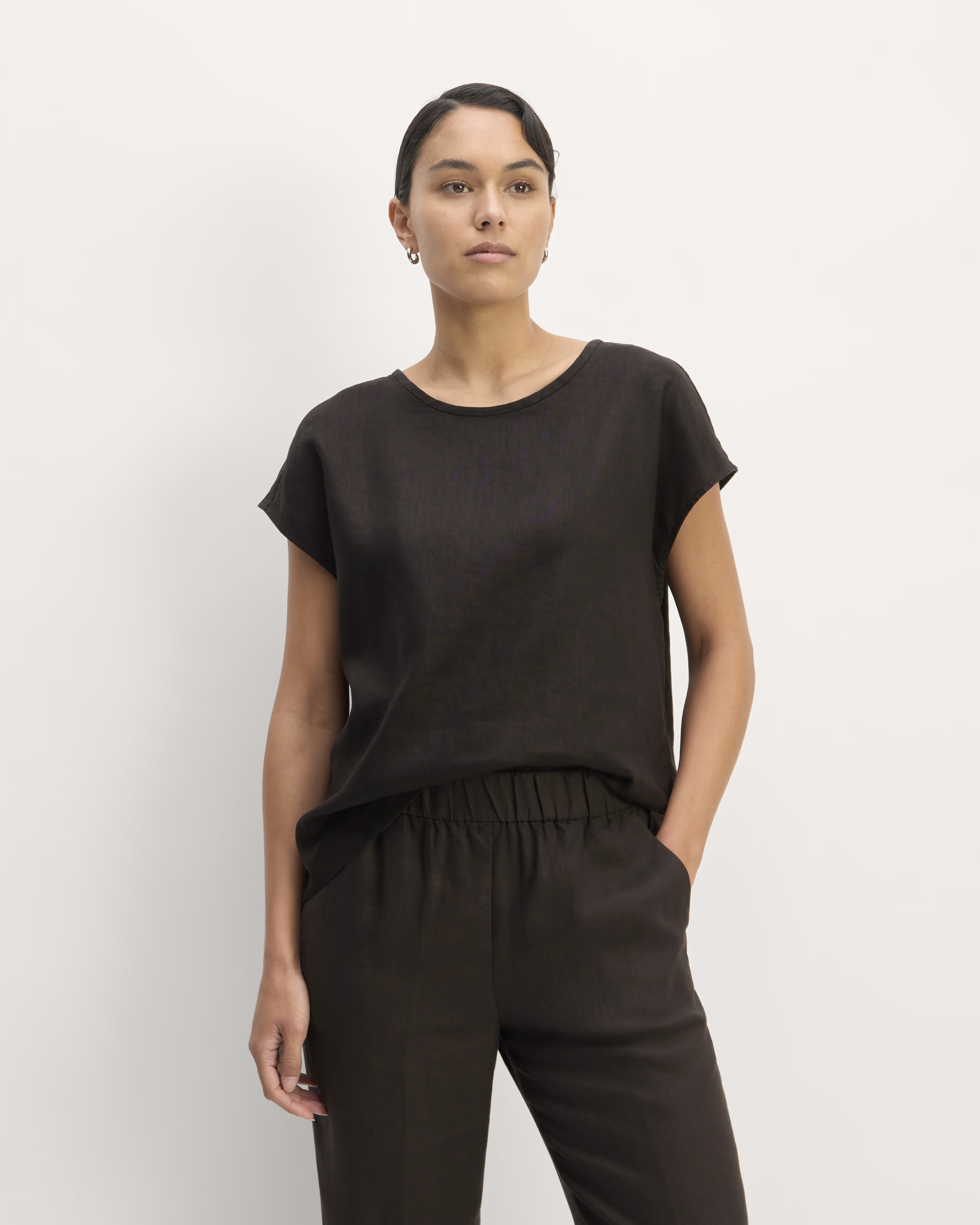 The Linen Short-Sleeve Crew Tee | Everlane