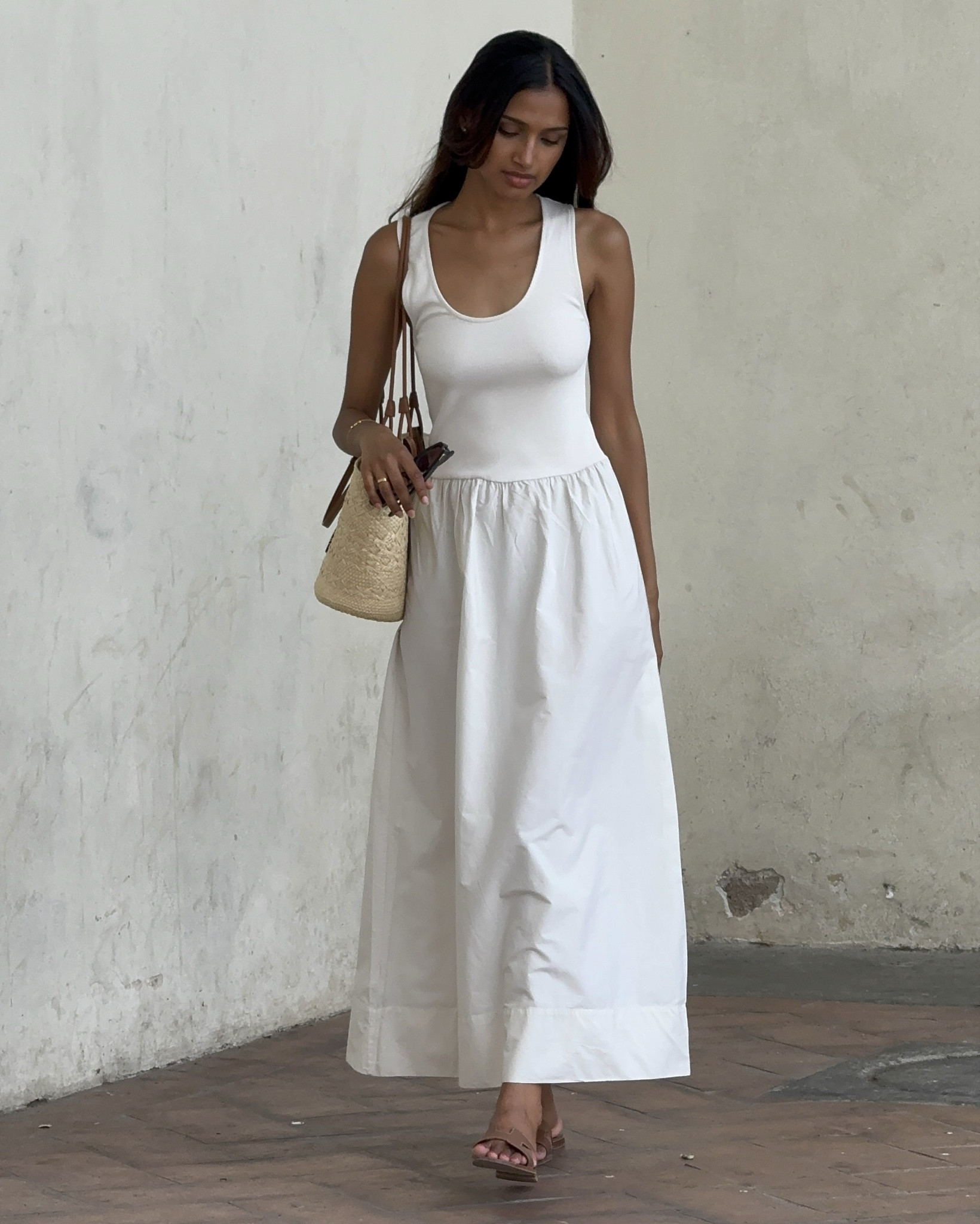 Summer dress 
Long dress 
Minimalist dresss

#LTKeurope #LTKfrance #LTKsummer