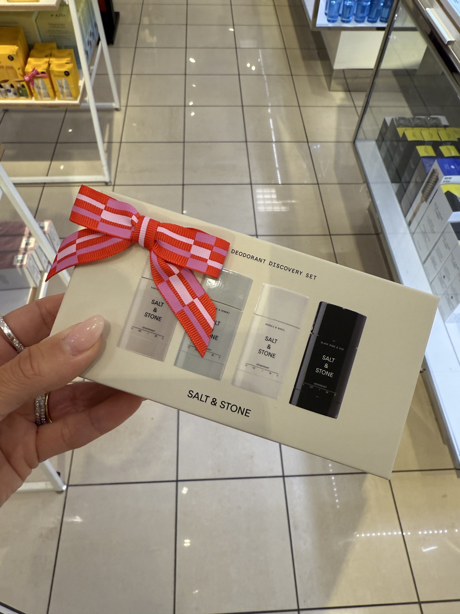 Stocking stuffer! 





Beauty, holiday, gift 

#LTKSeasonal #LTKGiftGuide #LTKHoliday