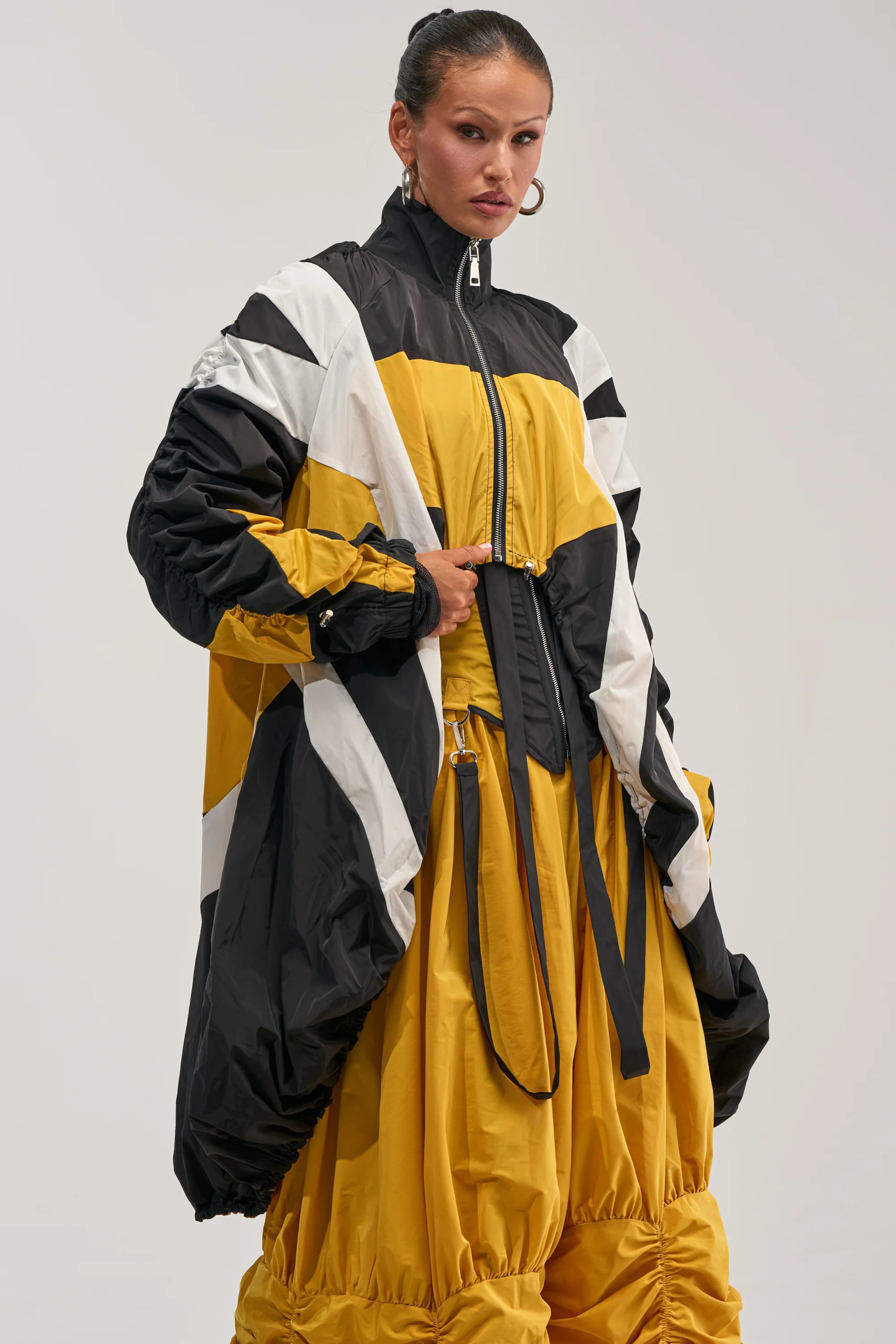 AKIRA Don't Mind Me High Low Windbreaker In Yellow | Black | Size 1X/2X | AKIRA