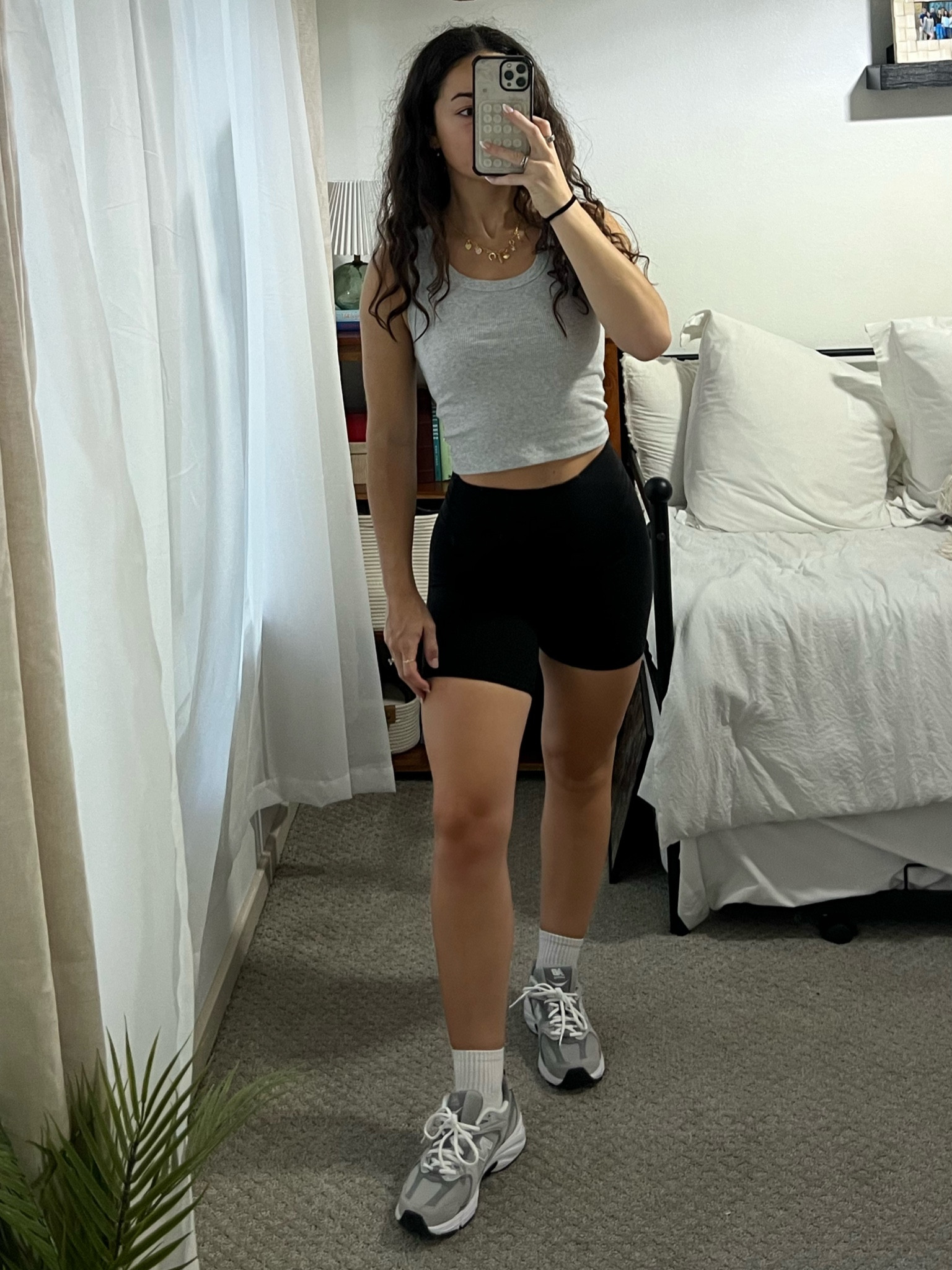 ootd - going on a walk & running errands!

bike shorts, tank, new balance tennis shoes

#LTKFindsUnder100 #LTKActive #LTKFindsUnder50